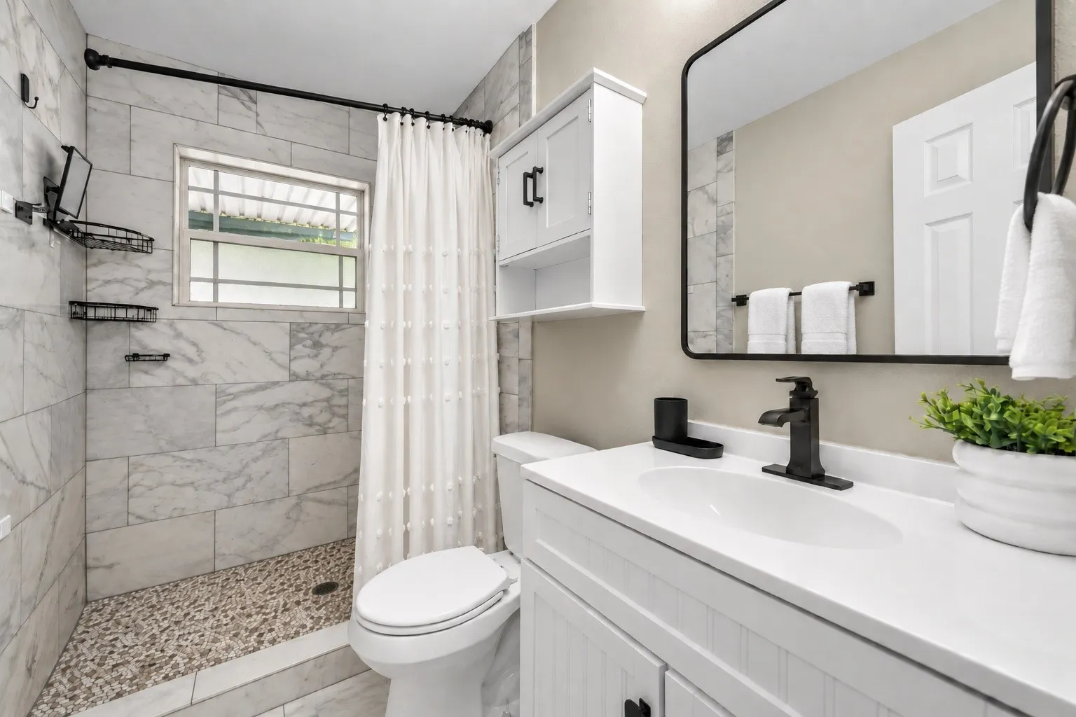 Single Family Residence For Sale in Tarrant County , 1900 Alan A Dale Road, Arlington, Texas 76013, 3 Bedroom, 2 Bathroom, 1 Garage spaces, 994 Sqft, built in 1959, mls#21389641, Real Estate Agent in Arlington, Homes For Sale in Tarrant county, Homes For Sale in Arlington, Realtor in Arlington Texas, Real Estate Brokerage Independent Realty Texas, Luminita Cordes Realtor