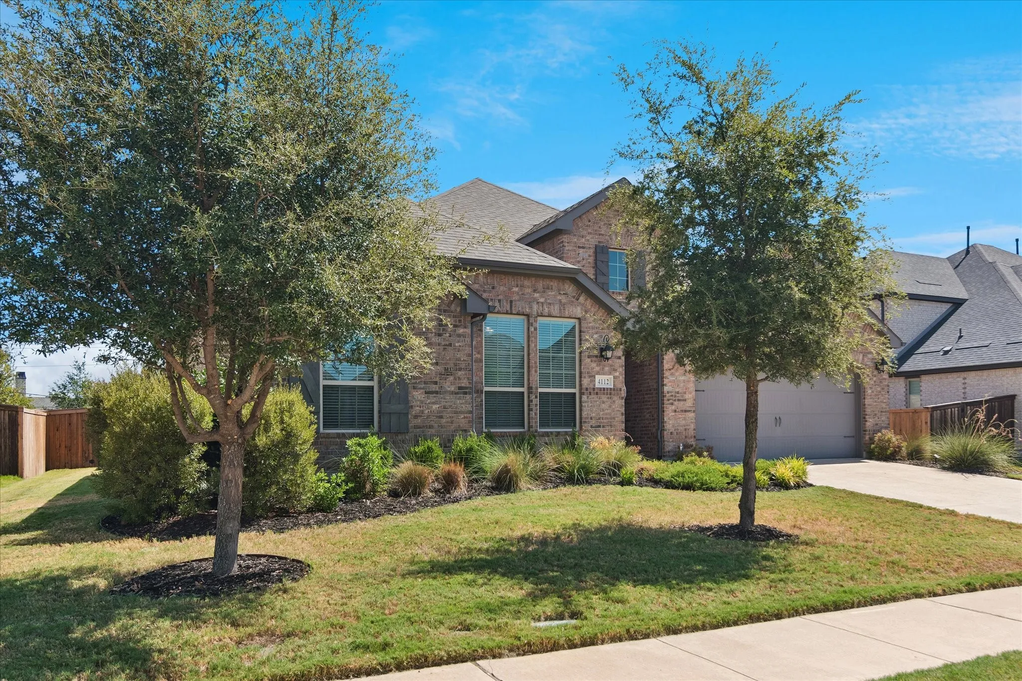 Single Family Residence For Sale in Collin County , 4112 Indian Grass Lane, Celina, Texas 75078, 3 Bedroom, 3 Bathroom, 3 Garage spaces, 2,734 Sqft, built in 2020, mls#21388894, Real Estate Agent in Celina, Homes For Sale in Collin county, Homes For Sale in Celina, Realtor in Celina Texas, Real Estate Brokerage Independent Realty Texas, Luminita Cordes Realtor