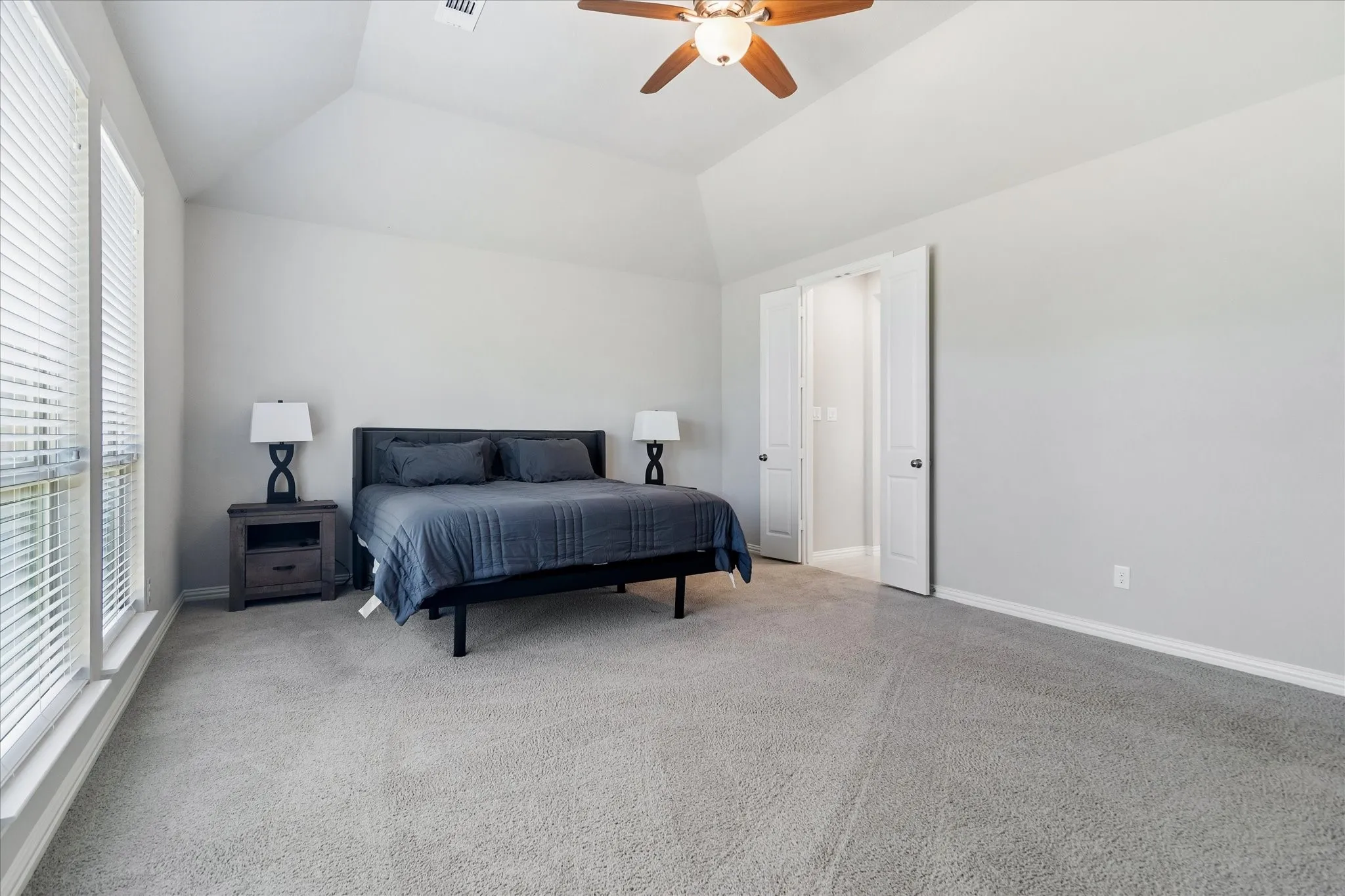 Single Family Residence For Sale in Collin County , 4112 Indian Grass Lane, Celina, Texas 75078, 3 Bedroom, 3 Bathroom, 3 Garage spaces, 2,734 Sqft, built in 2020, mls#21388894, Real Estate Agent in Celina, Homes For Sale in Collin county, Homes For Sale in Celina, Realtor in Celina Texas, Real Estate Brokerage Independent Realty Texas, Luminita Cordes Realtor