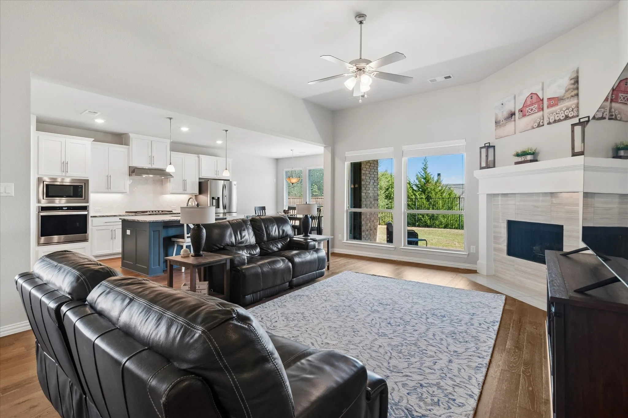 Single Family Residence For Sale in Collin County , 4112 Indian Grass Lane, Celina, Texas 75078, 3 Bedroom, 3 Bathroom, 3 Garage spaces, 2,734 Sqft, built in 2020, mls#21388894, Real Estate Agent in Celina, Homes For Sale in Collin county, Homes For Sale in Celina, Realtor in Celina Texas, Real Estate Brokerage Independent Realty Texas, Luminita Cordes Realtor