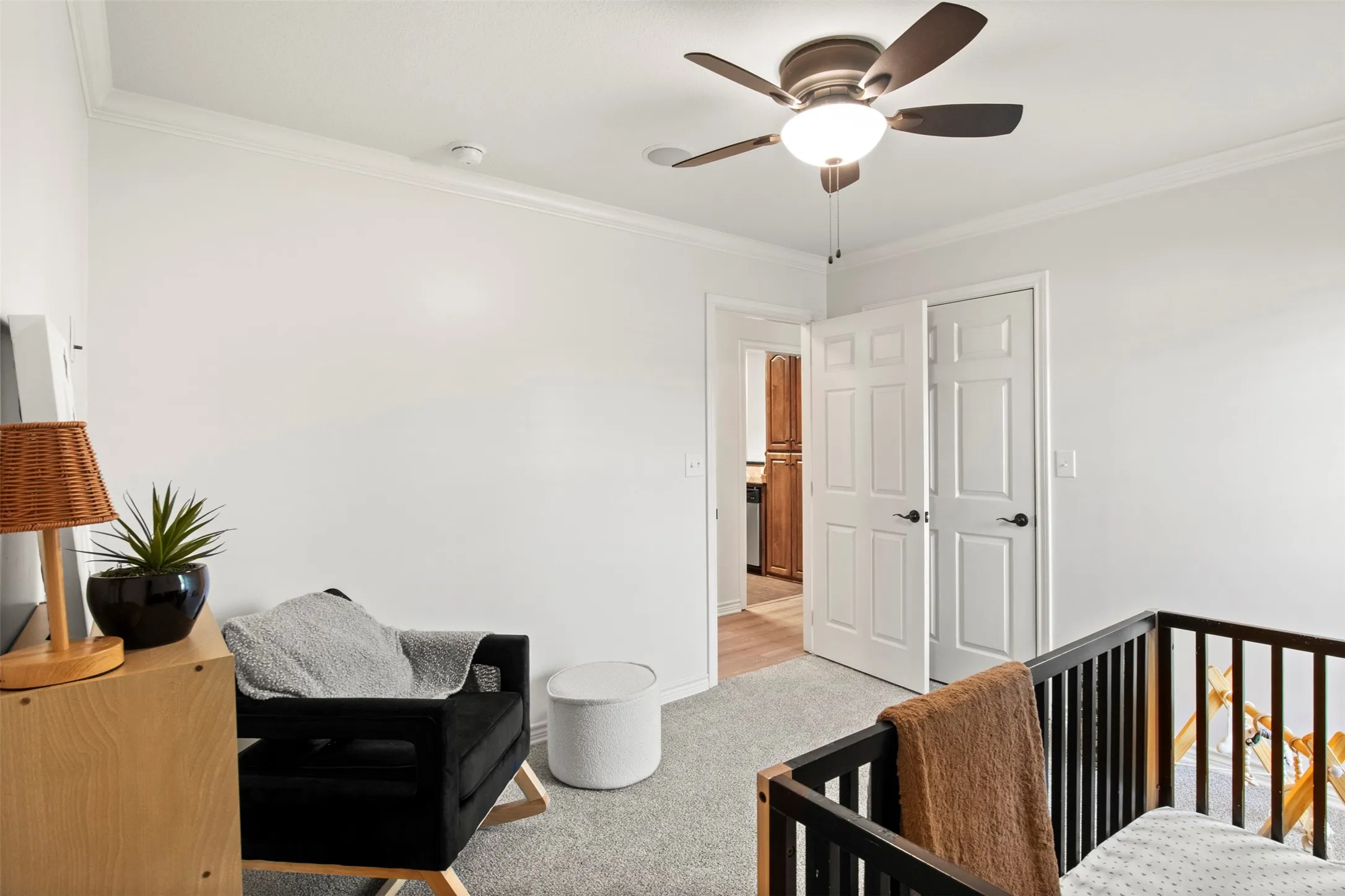 Single Family Residence For Sale in Ellis County , 903 E Burnett Street, Ennis, Texas 75119, 3 Bedroom, 2 Bathroom, 2 Garage spaces, 1,355 Sqft, built in 2002, mls#21388148, Real Estate Agent in Ennis, Homes For Sale in Ellis county, Homes For Sale in Ennis, Realtor in Ennis Texas, Real Estate Brokerage Independent Realty Texas, Luminita Cordes Realtor