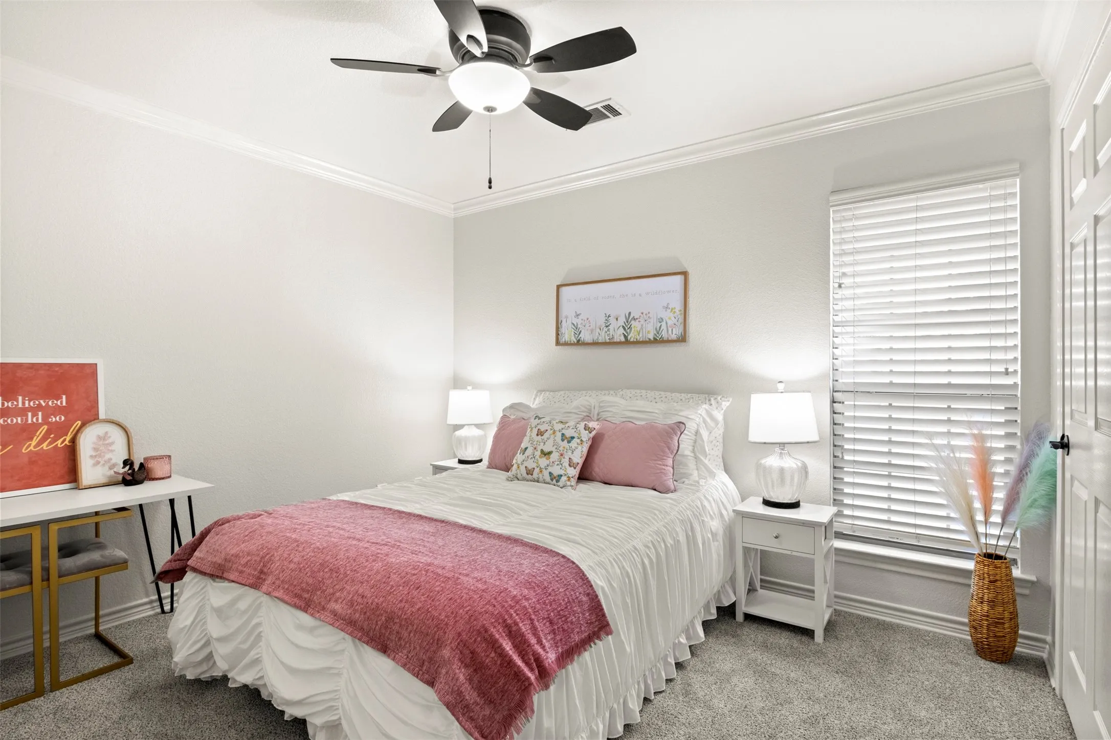 Single Family Residence For Sale in Ellis County , 903 E Burnett Street, Ennis, Texas 75119, 3 Bedroom, 2 Bathroom, 2 Garage spaces, 1,355 Sqft, built in 2002, mls#21388148, Real Estate Agent in Ennis, Homes For Sale in Ellis county, Homes For Sale in Ennis, Realtor in Ennis Texas, Real Estate Brokerage Independent Realty Texas, Luminita Cordes Realtor