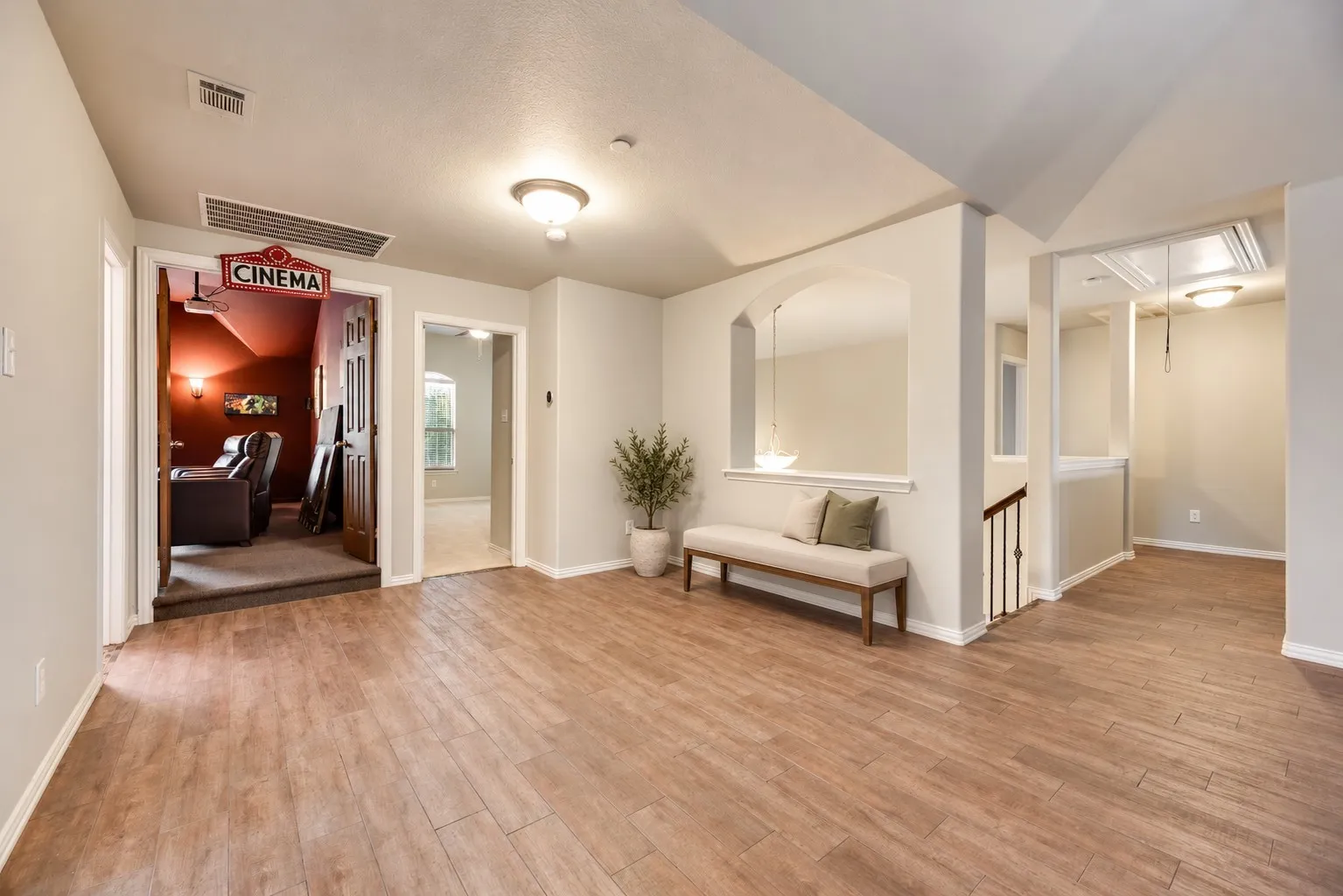 Single Family Residence For Sale in Denton County , 1114 Eastwick Drive, Roanoke, Texas 76262, 4 Bedroom, 4 Bathroom, 3 Garage spaces, 4,159 Sqft, built in 2010, mls#21389020, Real Estate Agent in Roanoke, Homes For Sale in Denton county, Homes For Sale in Roanoke, Realtor in Roanoke Texas, Real Estate Brokerage Independent Realty Texas, Luminita Cordes Realtor