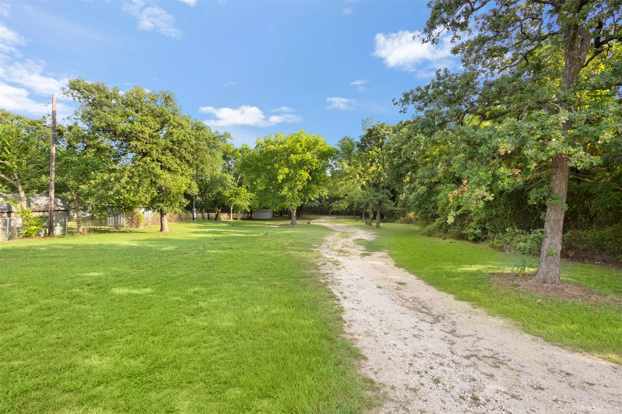 Unimproved Land For Sale in Johnson County , 5720 E Hwy 67, Alvarado, Texas 76009, 0, 0, Garage spaces, 0 Sqft, built in 0, mls#21357056, Real Estate Agent in Alvarado, Homes For Sale in Johnson county, Homes For Sale in Alvarado, Realtor in Alvarado Texas, Real Estate Brokerage Independent Realty Texas, Luminita Cordes Realtor