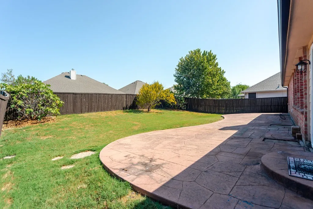 Single Family Residence For Sale in Collin County , 914 Marble Creek Drive, Wylie, Texas 75098, 3 Bedroom, 2 Bathroom, 2 Garage spaces, 1,745 Sqft, built in 2005, mls#21389658, Real Estate Agent in Wylie, Homes For Sale in Collin county, Homes For Sale in Wylie, Realtor in Wylie Texas, Real Estate Brokerage Independent Realty Texas, Luminita Cordes Realtor