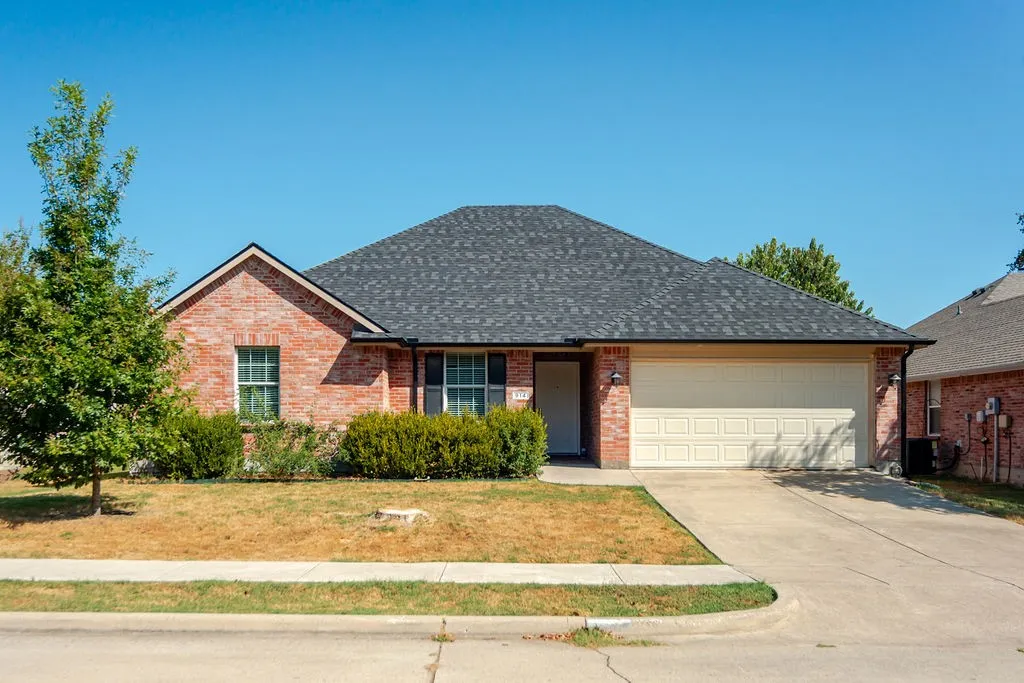 Single Family Residence For Sale in Collin County , 914 Marble Creek Drive, Wylie, Texas 75098, 3 Bedroom, 2 Bathroom, 2 Garage spaces, 1,745 Sqft, built in 2005, mls#21389658, Real Estate Agent in Wylie, Homes For Sale in Collin county, Homes For Sale in Wylie, Realtor in Wylie Texas, Real Estate Brokerage Independent Realty Texas, Luminita Cordes Realtor