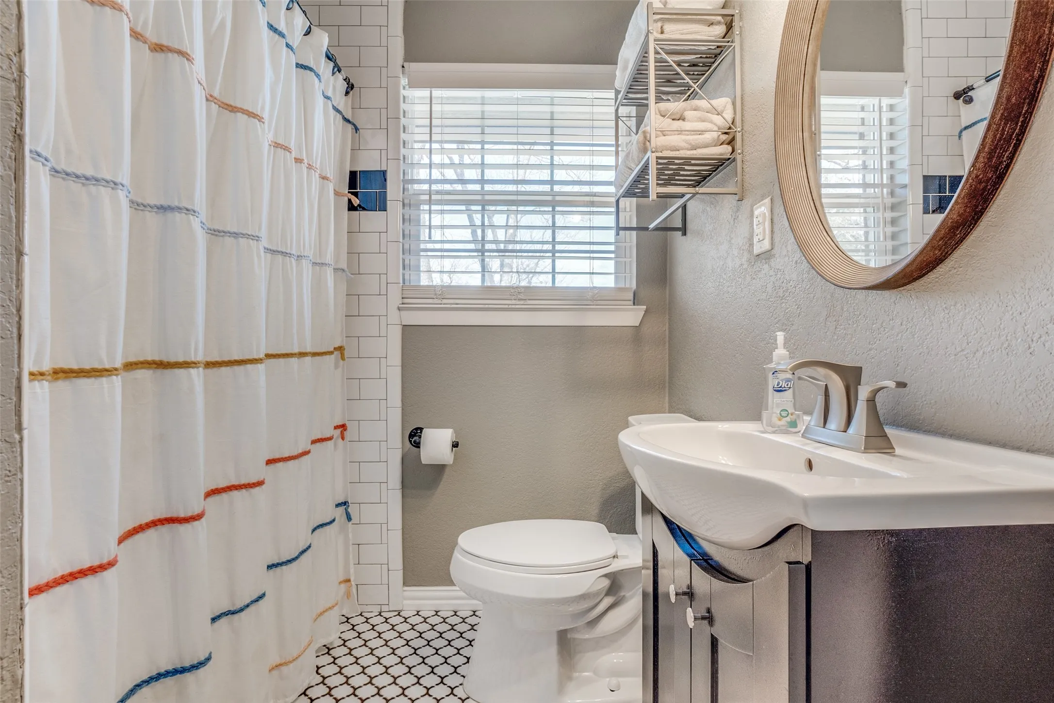 Single Family Residence For Rent in Dallas County , 2822 Materhorn Drive, Dallas, Texas 75228, 3 Bedroom, 2 Bathroom, Garage spaces, 1,458 Sqft, built in 1954, mls#21373309, Real Estate Agent in Dallas, Homes For Rent in Dallas county, Homes For Rent in Dallas, Realtor in Dallas Texas, Real Estate Brokerage Independent Realty Texas, Luminita Cordes Realtor