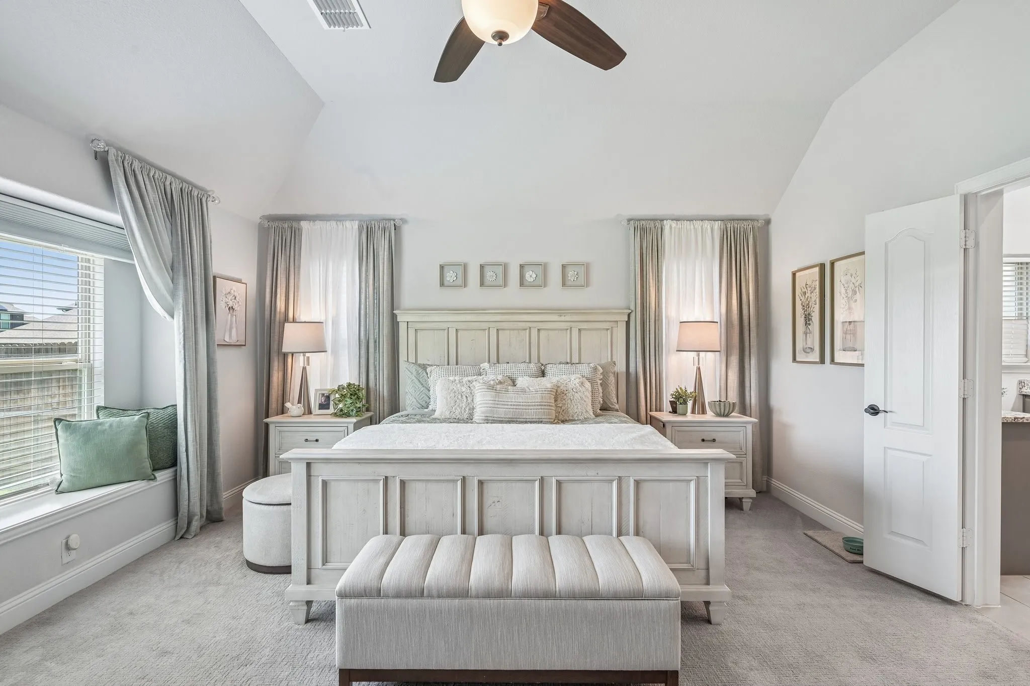 Single Family Residence For Rent in Ellis County , 1914 Winter Court, Midlothian, Texas 76065, 4 Bedroom, 4 Bathroom, 2 Garage spaces, 3,780 Sqft, built in 2021, mls#21378846, Real Estate Agent in Midlothian, Homes For Rent in Ellis county, Homes For Rent in Midlothian, Realtor in Midlothian Texas, Real Estate Brokerage Independent Realty Texas, Luminita Cordes Realtor