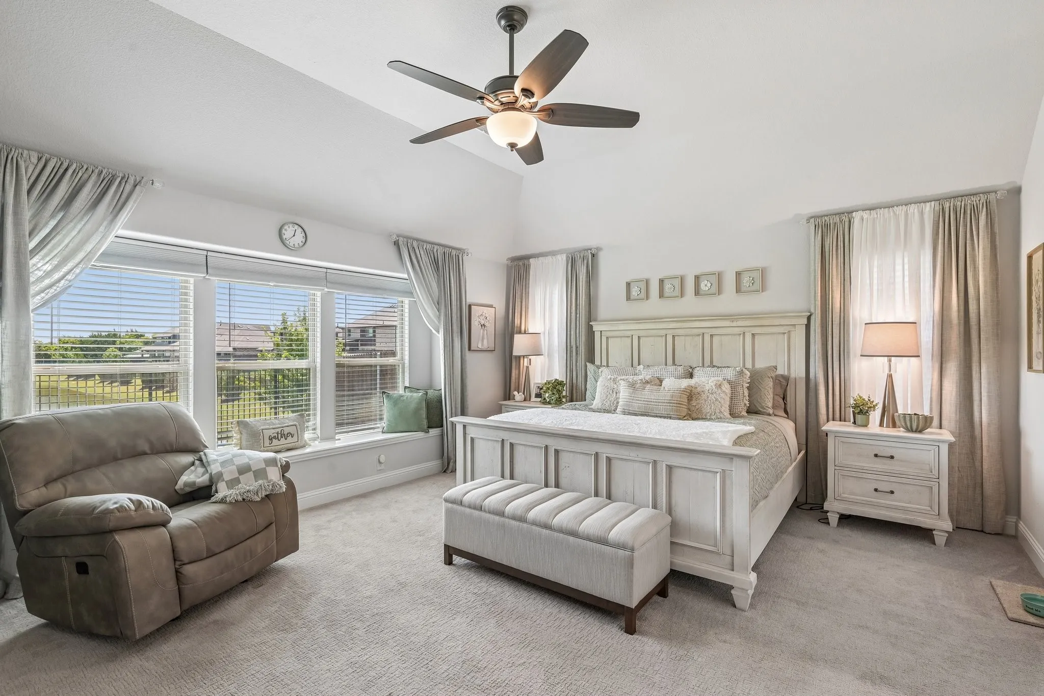Single Family Residence For Rent in Ellis County , 1914 Winter Court, Midlothian, Texas 76065, 4 Bedroom, 4 Bathroom, 2 Garage spaces, 3,780 Sqft, built in 2021, mls#21378846, Real Estate Agent in Midlothian, Homes For Rent in Ellis county, Homes For Rent in Midlothian, Realtor in Midlothian Texas, Real Estate Brokerage Independent Realty Texas, Luminita Cordes Realtor