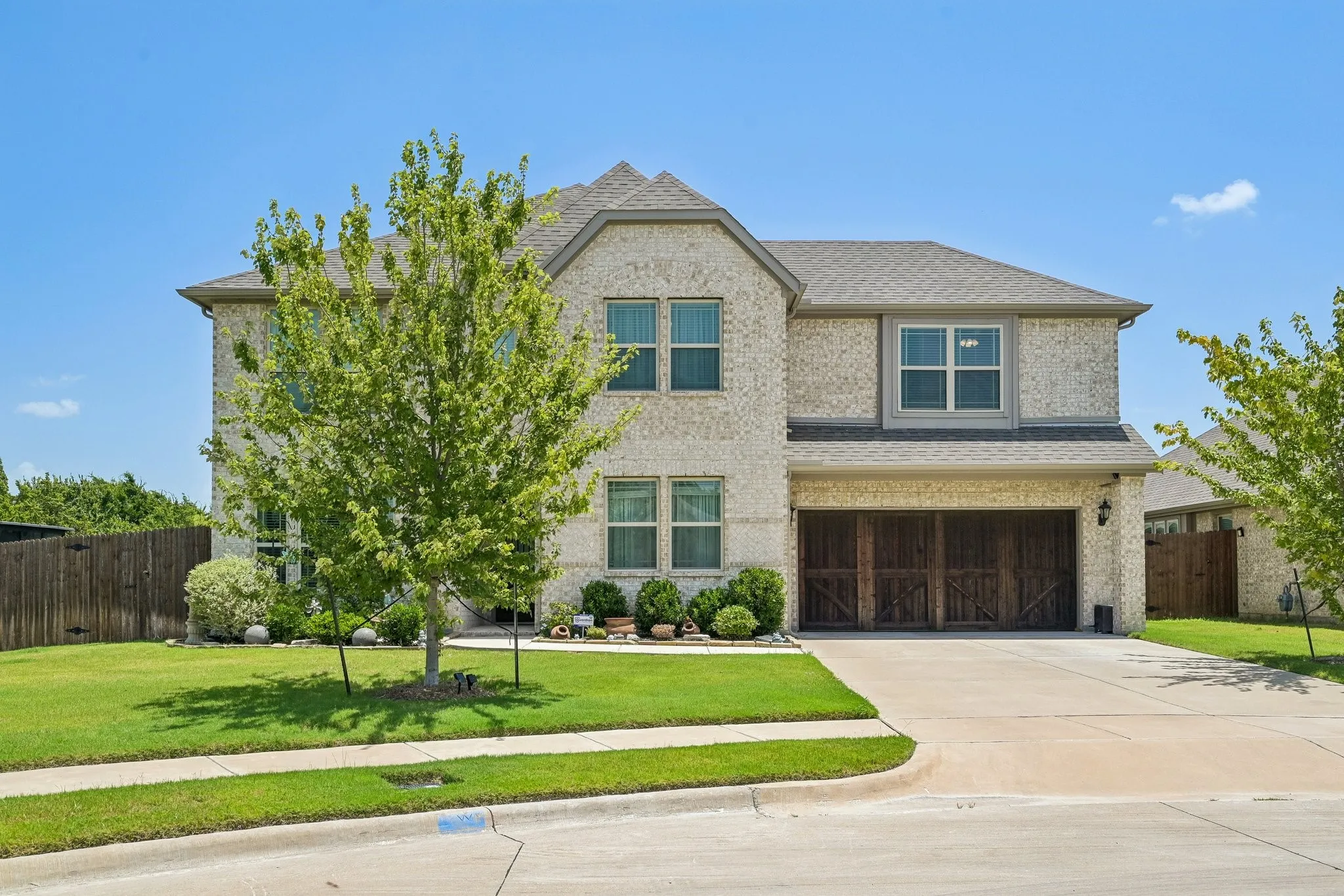 Single Family Residence For Rent