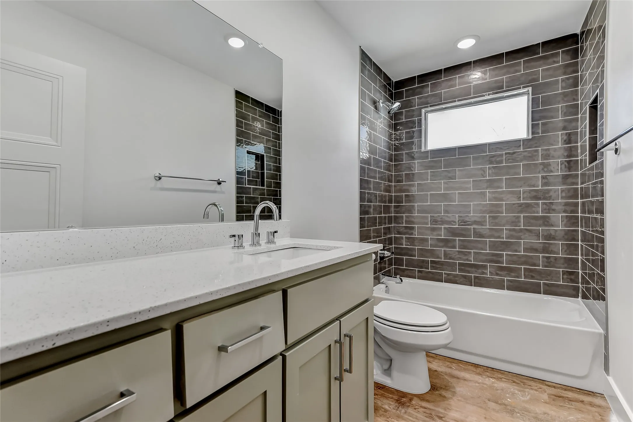 Apartment For Rent in Grayson County , 3260 W Crawford Street 102, Denison, Texas 75020, 3 Bedroom, 3 Bathroom, 2 Garage spaces, 1,389 Sqft, built in 2021, mls#21389672, Real Estate Agent in Denison, Homes For Rent in Grayson county, Homes For Rent in Denison, Realtor in Denison Texas, Real Estate Brokerage Independent Realty Texas, Luminita Cordes Realtor
