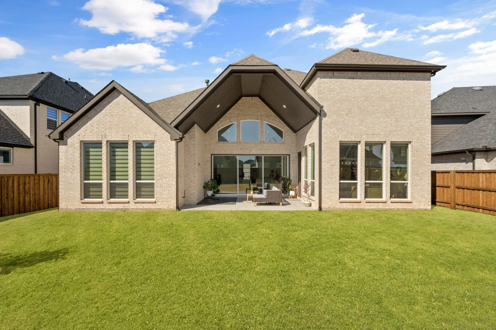 Single Family Residence For Rent in Denton County , 2541 Forestbrook Drive, Prosper, Texas 75078, 4 Bedroom, 5 Bathroom, 3 Garage spaces, 3,882 Sqft, built in 2024, mls#21389675, Real Estate Agent in Prosper, Homes For Rent in Denton county, Homes For Rent in Prosper, Realtor in Prosper Texas, Real Estate Brokerage Independent Realty Texas, Luminita Cordes Realtor