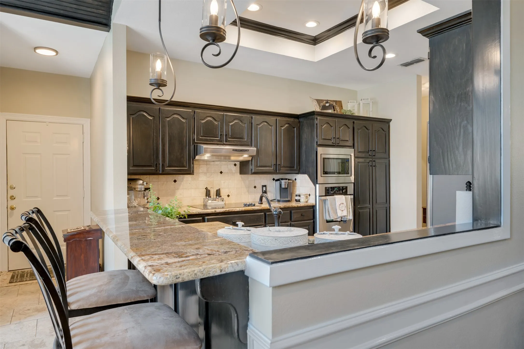 Single Family Residence For Sale in Smith County , 1318 Spring Branch Drive, Tyler, Texas 75703, 4 Bedroom, 2 Bathroom, 2 Garage spaces, 2,298 Sqft, built in 1992, mls#21389571, Real Estate Agent in Tyler, Homes For Sale in Smith county, Homes For Sale in Tyler, Realtor in Tyler Texas, Real Estate Brokerage Independent Realty Texas, Luminita Cordes Realtor