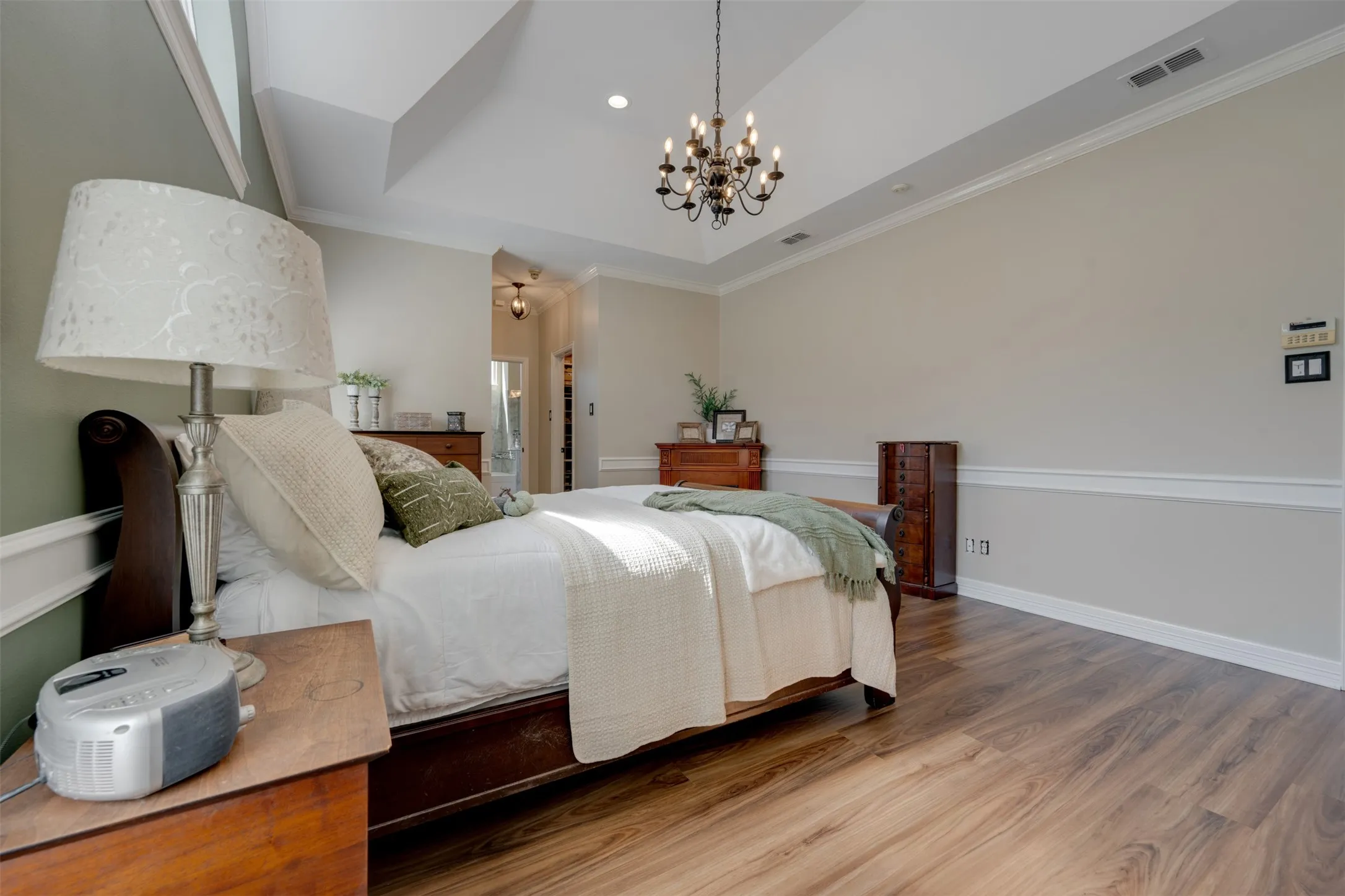 Single Family Residence For Sale in Smith County , 1318 Spring Branch Drive, Tyler, Texas 75703, 4 Bedroom, 2 Bathroom, 2 Garage spaces, 2,298 Sqft, built in 1992, mls#21389571, Real Estate Agent in Tyler, Homes For Sale in Smith county, Homes For Sale in Tyler, Realtor in Tyler Texas, Real Estate Brokerage Independent Realty Texas, Luminita Cordes Realtor