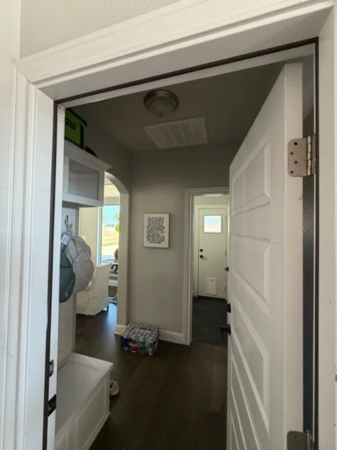 Single Family Residence For Sale in Taylor County , 126 Angie Lane, Abilene, Texas 79602, 4 Bedroom, 3 Bathroom, 1 Garage spaces, 2,752 Sqft, built in 2016, mls#21389502, Real Estate Agent in Abilene, Homes For Sale in Taylor county, Homes For Sale in Abilene, Realtor in Abilene Texas, Real Estate Brokerage Independent Realty Texas, Luminita Cordes Realtor