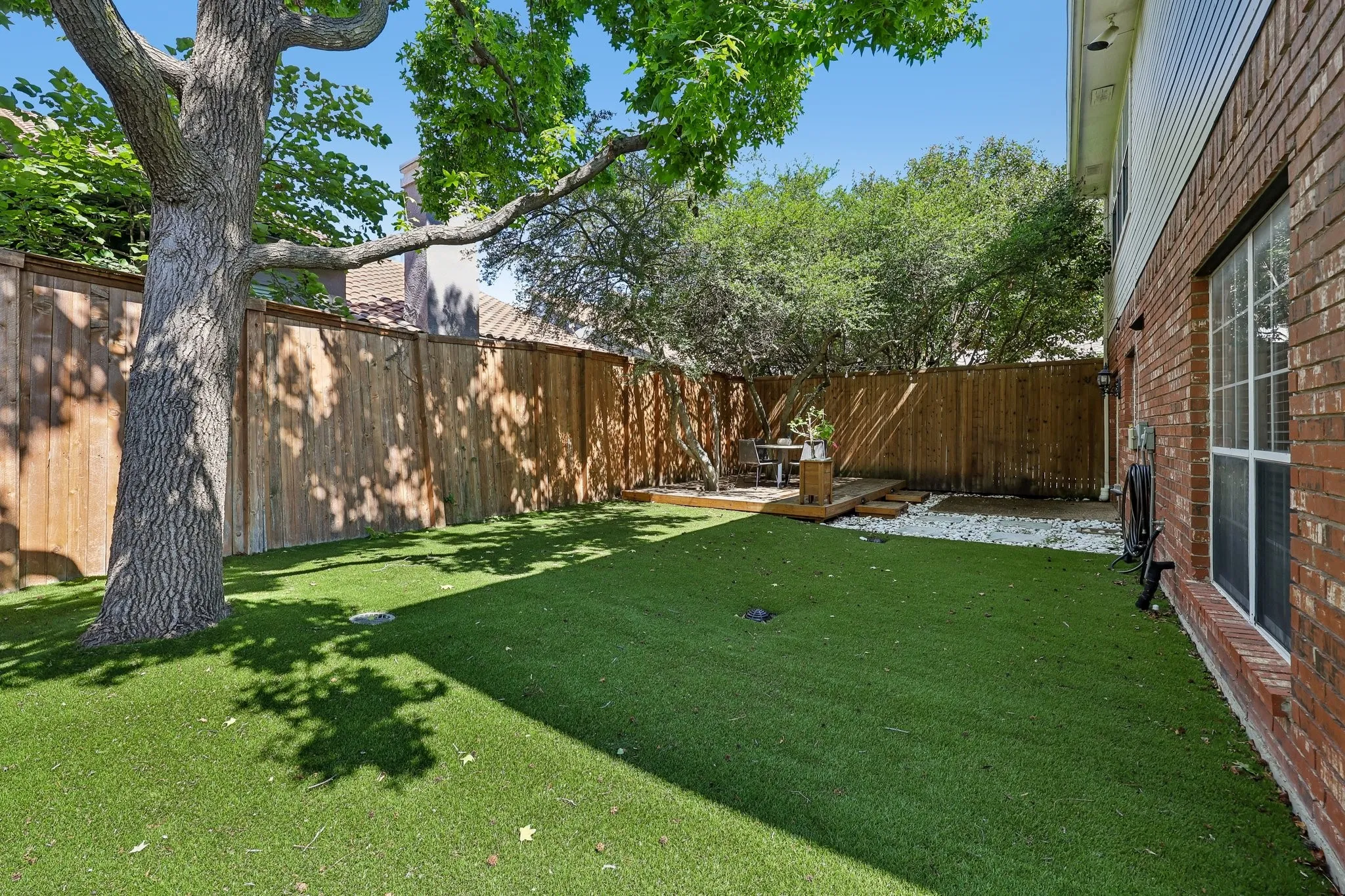 Single Family Residence For Rent in Collin County , 18765 Vista Del Sol, Dallas, Texas 75287, 3 Bedroom, 3 Bathroom, 2 Garage spaces, 2,457 Sqft, built in 1990, mls#21389662, Real Estate Agent in Dallas, Homes For Rent in Collin county, Homes For Rent in Dallas, Realtor in Dallas Texas, Real Estate Brokerage Independent Realty Texas, Luminita Cordes Realtor
