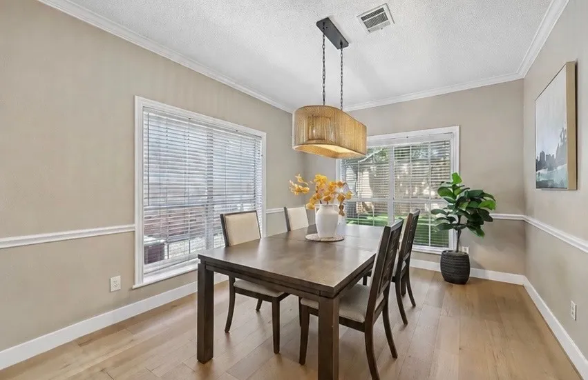 Single Family Residence For Rent in Collin County , 18765 Vista Del Sol, Dallas, Texas 75287, 3 Bedroom, 3 Bathroom, 2 Garage spaces, 2,457 Sqft, built in 1990, mls#21389662, Real Estate Agent in Dallas, Homes For Rent in Collin county, Homes For Rent in Dallas, Realtor in Dallas Texas, Real Estate Brokerage Independent Realty Texas, Luminita Cordes Realtor
