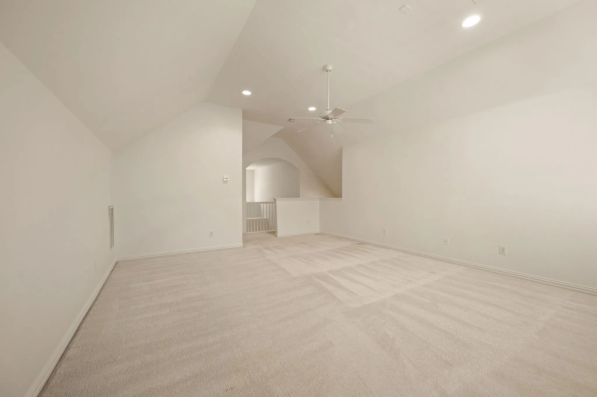 Bonus Room - can be third bedroom