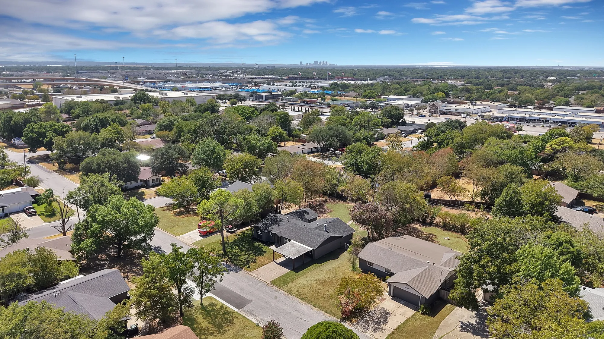 Single Family Residence For Sale in Tarrant County , 5105 Grove Street, North Richland Hills, Texas 76180, 3 Bedroom, 2 Bathroom, 2 Garage spaces, 2,227 Sqft, built in 1963, mls#21388116, Real Estate Agent in North Richland Hills, Homes For Sale in Tarrant county, Homes For Sale in North Richland Hills, Realtor in North Richland Hills Texas, Real Estate Brokerage Independent Realty Texas, Luminita Cordes Realtor