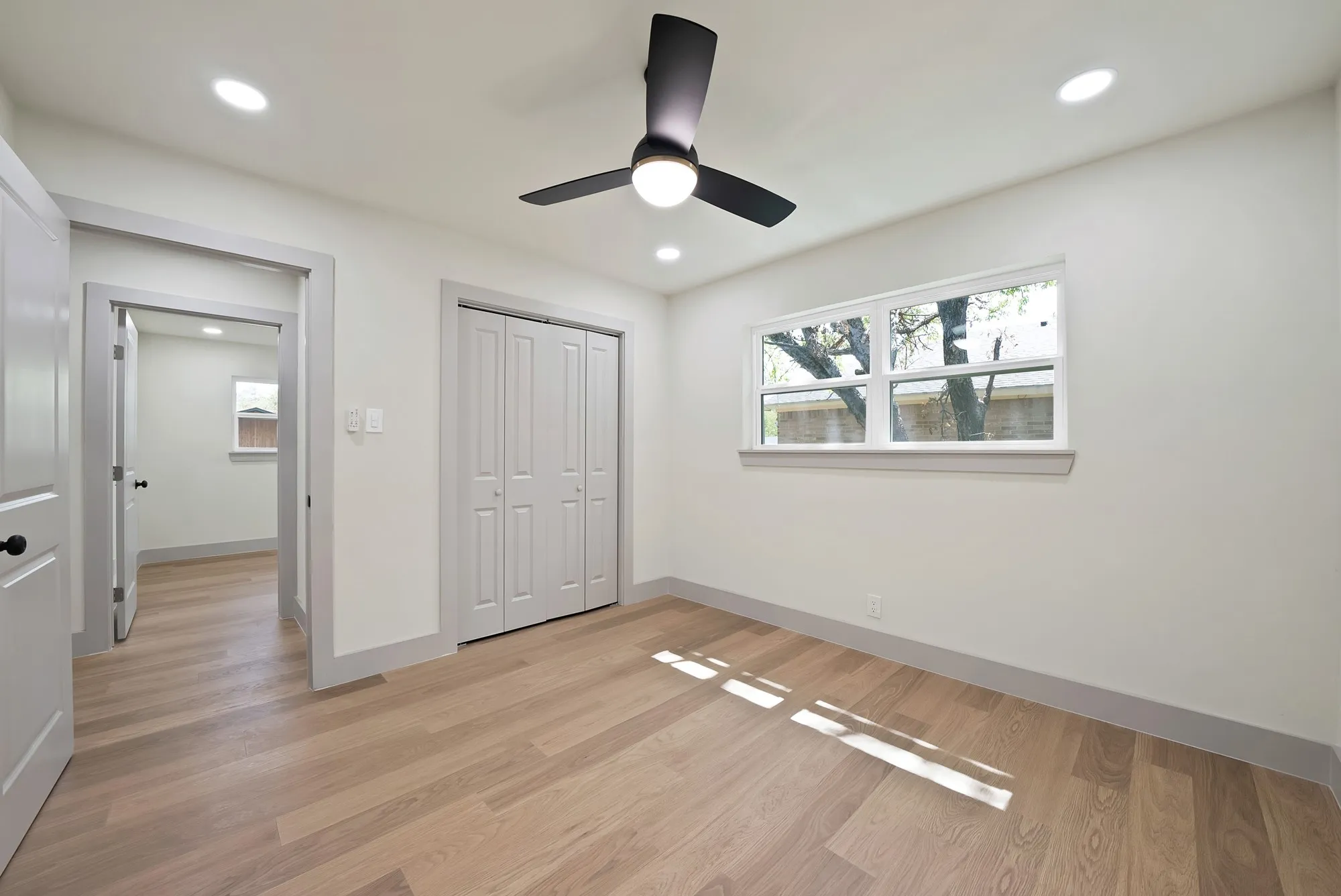 Single Family Residence For Sale in Tarrant County , 5105 Grove Street, North Richland Hills, Texas 76180, 3 Bedroom, 2 Bathroom, 2 Garage spaces, 2,227 Sqft, built in 1963, mls#21388116, Real Estate Agent in North Richland Hills, Homes For Sale in Tarrant county, Homes For Sale in North Richland Hills, Realtor in North Richland Hills Texas, Real Estate Brokerage Independent Realty Texas, Luminita Cordes Realtor