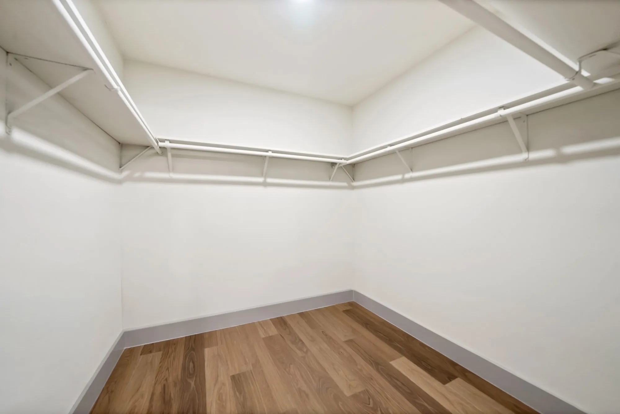 Single Family Residence For Sale in Tarrant County , 5105 Grove Street, North Richland Hills, Texas 76180, 3 Bedroom, 2 Bathroom, 2 Garage spaces, 2,227 Sqft, built in 1963, mls#21388116, Real Estate Agent in North Richland Hills, Homes For Sale in Tarrant county, Homes For Sale in North Richland Hills, Realtor in North Richland Hills Texas, Real Estate Brokerage Independent Realty Texas, Luminita Cordes Realtor