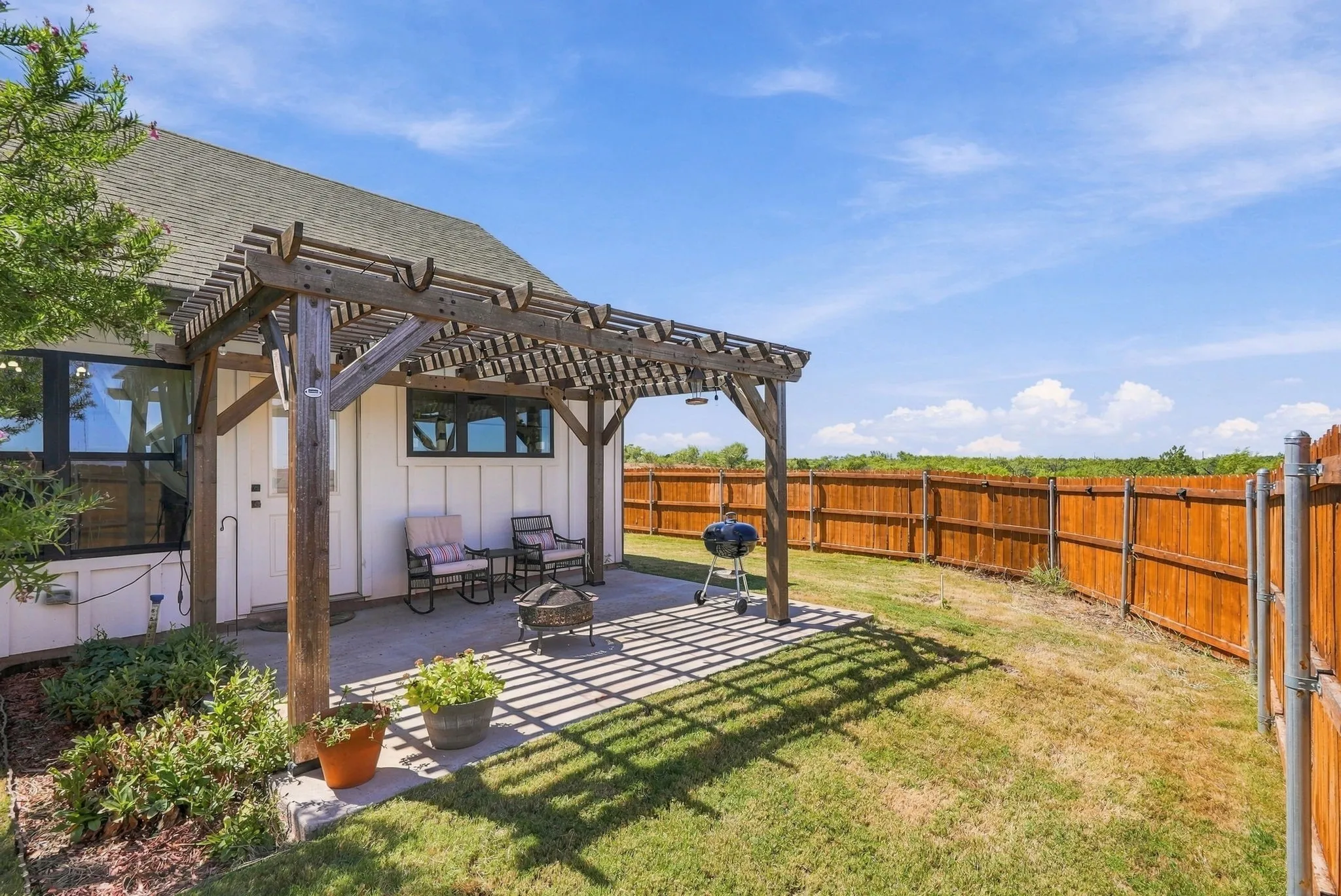 Single Family Residence For Sale in Taylor County , 7602 Florence Drive, Abilene, Texas 79606, 3 Bedroom, 2 Bathroom, 2 Garage spaces, 1,540 Sqft, built in 2022, mls#21389597, Real Estate Agent in Abilene, Homes For Sale in Taylor county, Homes For Sale in Abilene, Realtor in Abilene Texas, Real Estate Brokerage Independent Realty Texas, Luminita Cordes Realtor