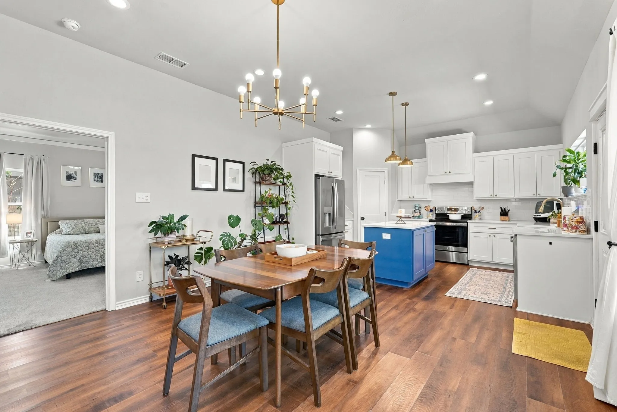 Single Family Residence For Sale in Taylor County , 7602 Florence Drive, Abilene, Texas 79606, 3 Bedroom, 2 Bathroom, 2 Garage spaces, 1,540 Sqft, built in 2022, mls#21389597, Real Estate Agent in Abilene, Homes For Sale in Taylor county, Homes For Sale in Abilene, Realtor in Abilene Texas, Real Estate Brokerage Independent Realty Texas, Luminita Cordes Realtor