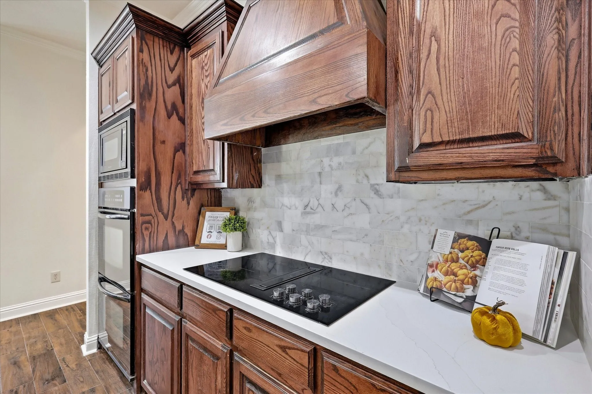 Single Family Residence For Sale in Wise County , 514 Oak Hills Drive, Newark, Texas 76071, 4 Bedroom, 3 Bathroom, 3 Garage spaces, 2,984 Sqft, built in 2005, mls#21341876, Real Estate Agent in Newark, Homes For Sale in Wise county, Homes For Sale in Newark, Realtor in Newark Texas, Real Estate Brokerage Independent Realty Texas, Luminita Cordes Realtor