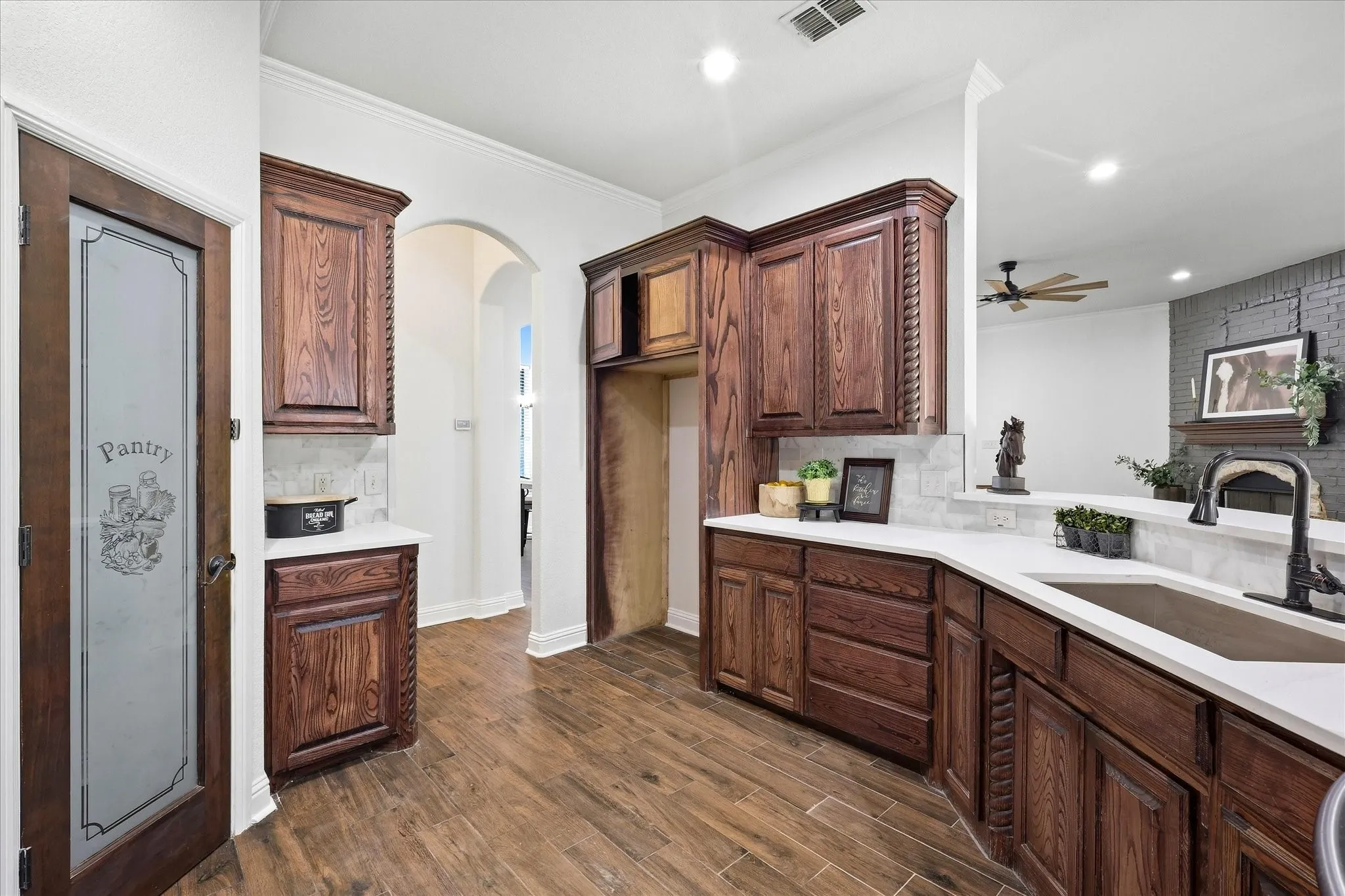 Single Family Residence For Sale in Wise County , 514 Oak Hills Drive, Newark, Texas 76071, 4 Bedroom, 3 Bathroom, 3 Garage spaces, 2,984 Sqft, built in 2005, mls#21341876, Real Estate Agent in Newark, Homes For Sale in Wise county, Homes For Sale in Newark, Realtor in Newark Texas, Real Estate Brokerage Independent Realty Texas, Luminita Cordes Realtor