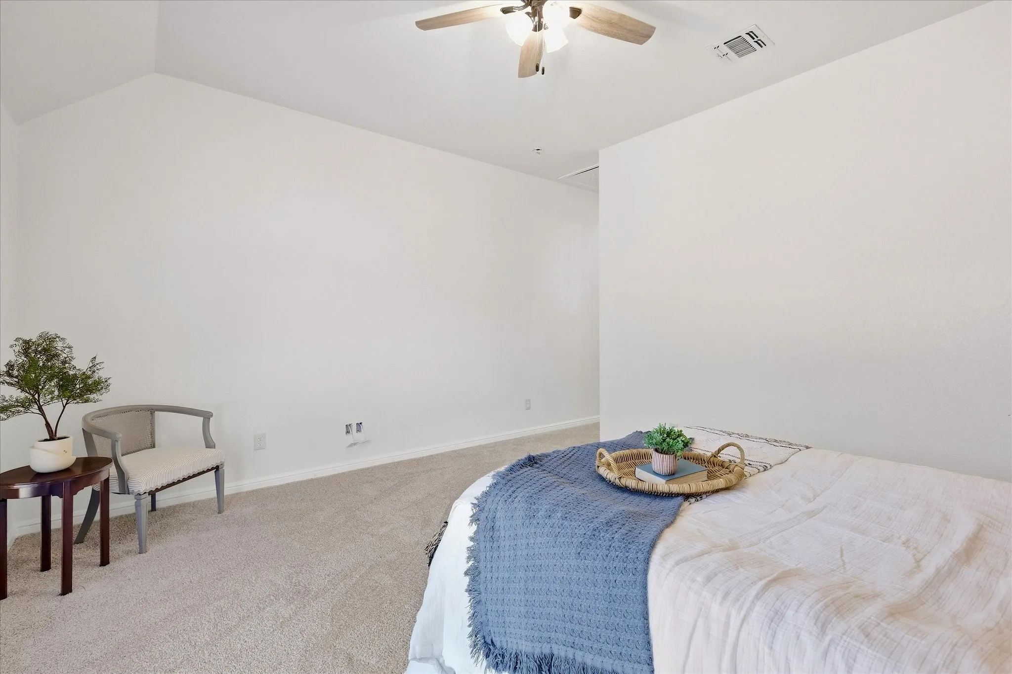 Single Family Residence For Sale in Wise County , 514 Oak Hills Drive, Newark, Texas 76071, 4 Bedroom, 3 Bathroom, 3 Garage spaces, 2,984 Sqft, built in 2005, mls#21341876, Real Estate Agent in Newark, Homes For Sale in Wise county, Homes For Sale in Newark, Realtor in Newark Texas, Real Estate Brokerage Independent Realty Texas, Luminita Cordes Realtor