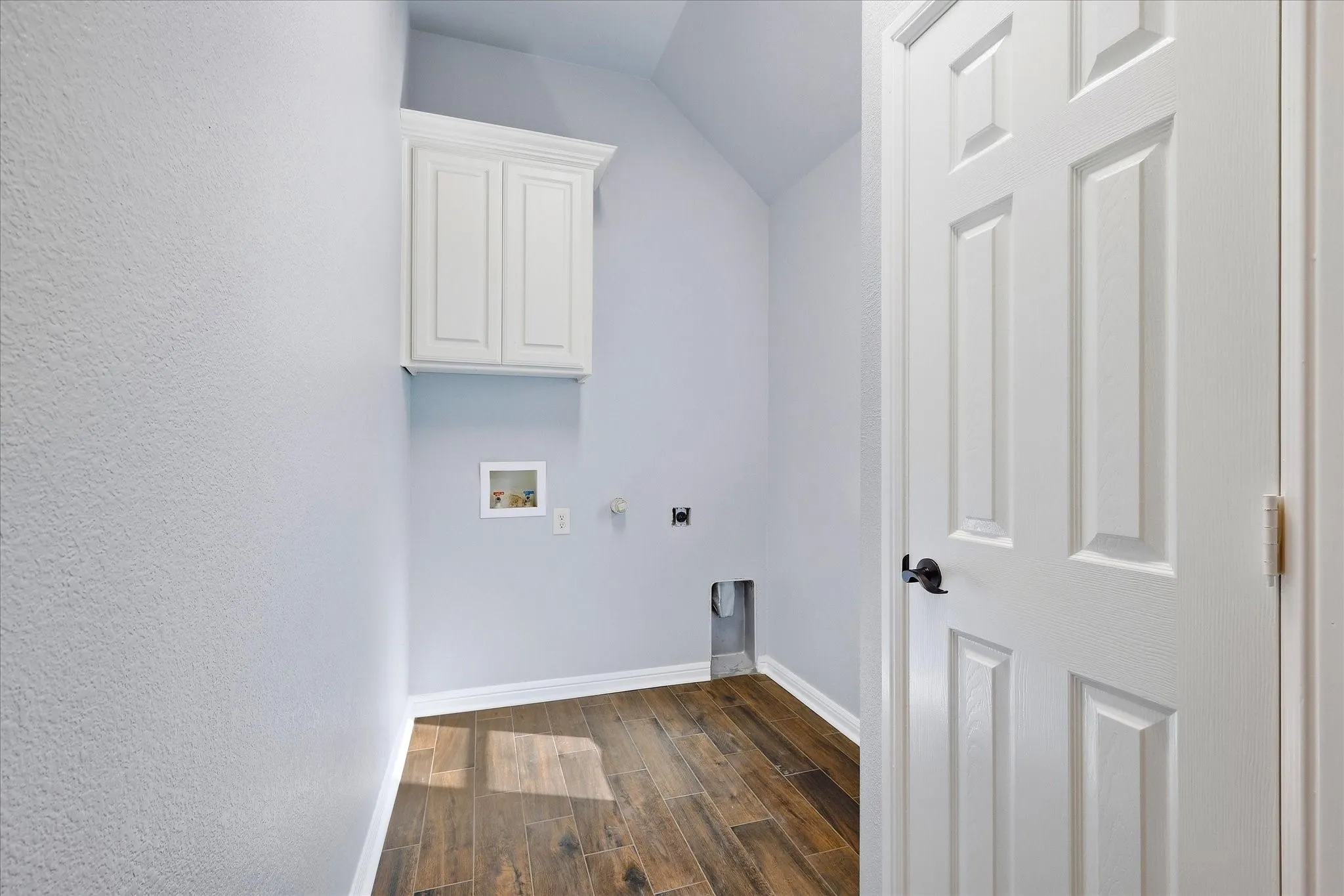 Single Family Residence For Sale in Wise County , 514 Oak Hills Drive, Newark, Texas 76071, 4 Bedroom, 3 Bathroom, 3 Garage spaces, 2,984 Sqft, built in 2005, mls#21341876, Real Estate Agent in Newark, Homes For Sale in Wise county, Homes For Sale in Newark, Realtor in Newark Texas, Real Estate Brokerage Independent Realty Texas, Luminita Cordes Realtor