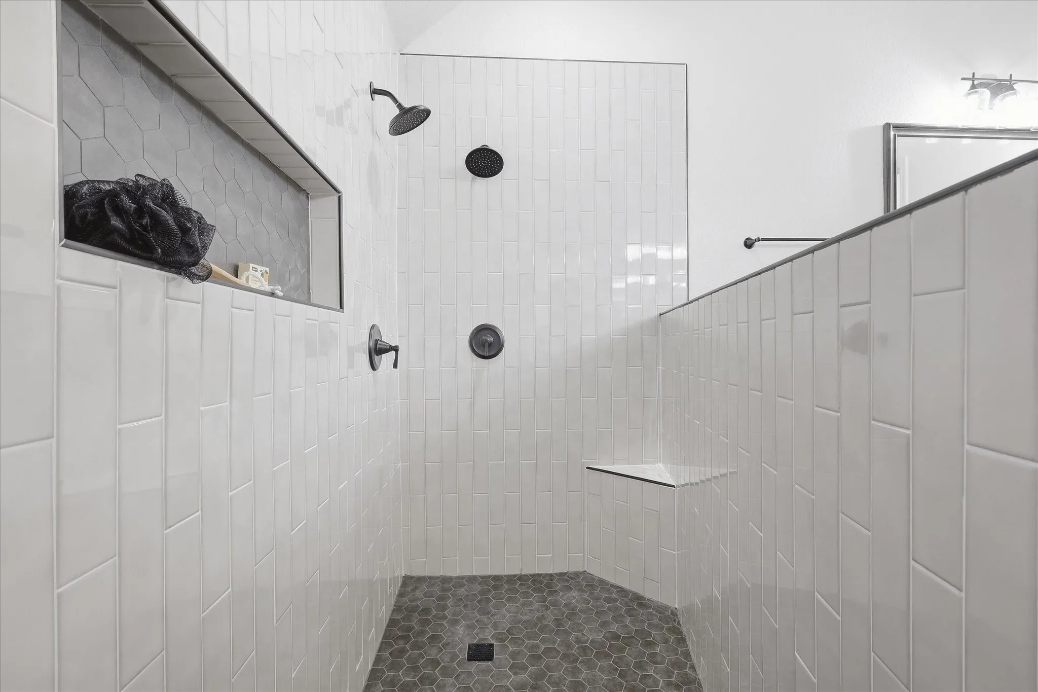 Walk in Shower!