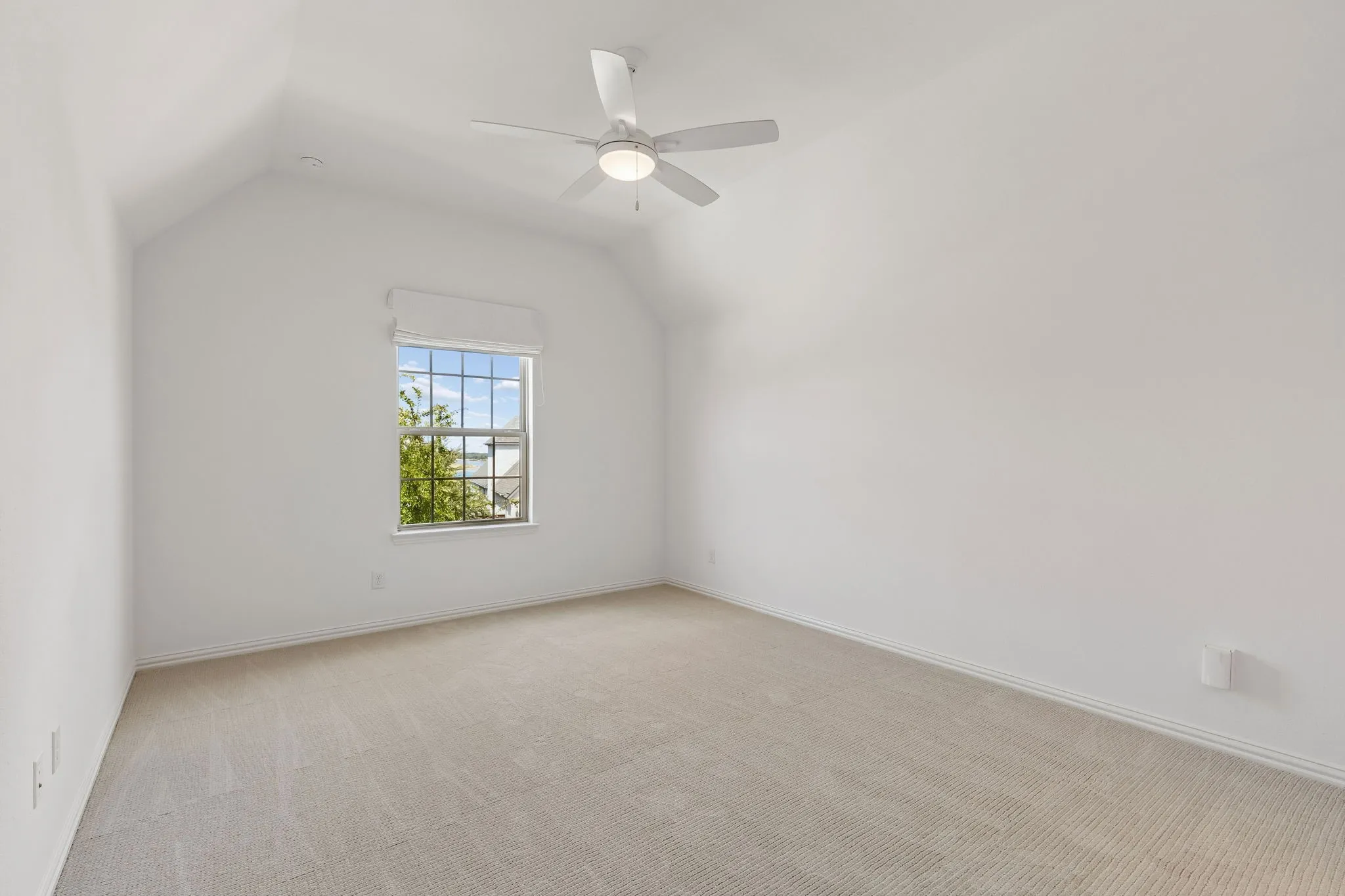 Single Family Residence For Sale in Denton County , 8213 Western, The Colony, Texas 75056, 4 Bedroom, 5 Bathroom, 2 Garage spaces, 3,813 Sqft, built in 2019, mls#21389452, Real Estate Agent in The Colony, Homes For Sale in Denton county, Homes For Sale in The Colony, Realtor in The Colony Texas, Real Estate Brokerage Independent Realty Texas, Luminita Cordes Realtor