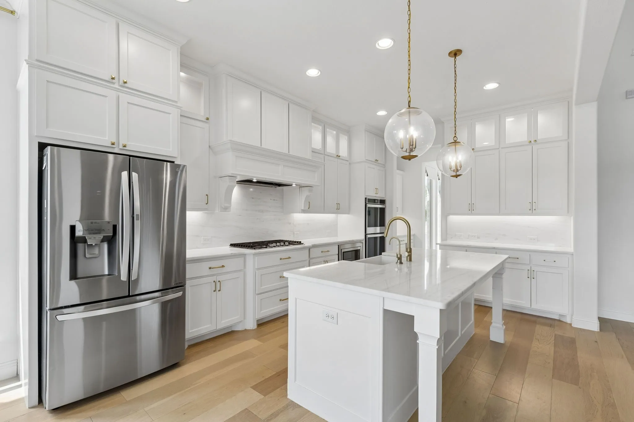 Single Family Residence For Sale in Denton County , 8213 Western, The Colony, Texas 75056, 4 Bedroom, 5 Bathroom, 2 Garage spaces, 3,813 Sqft, built in 2019, mls#21389452, Real Estate Agent in The Colony, Homes For Sale in Denton county, Homes For Sale in The Colony, Realtor in The Colony Texas, Real Estate Brokerage Independent Realty Texas, Luminita Cordes Realtor