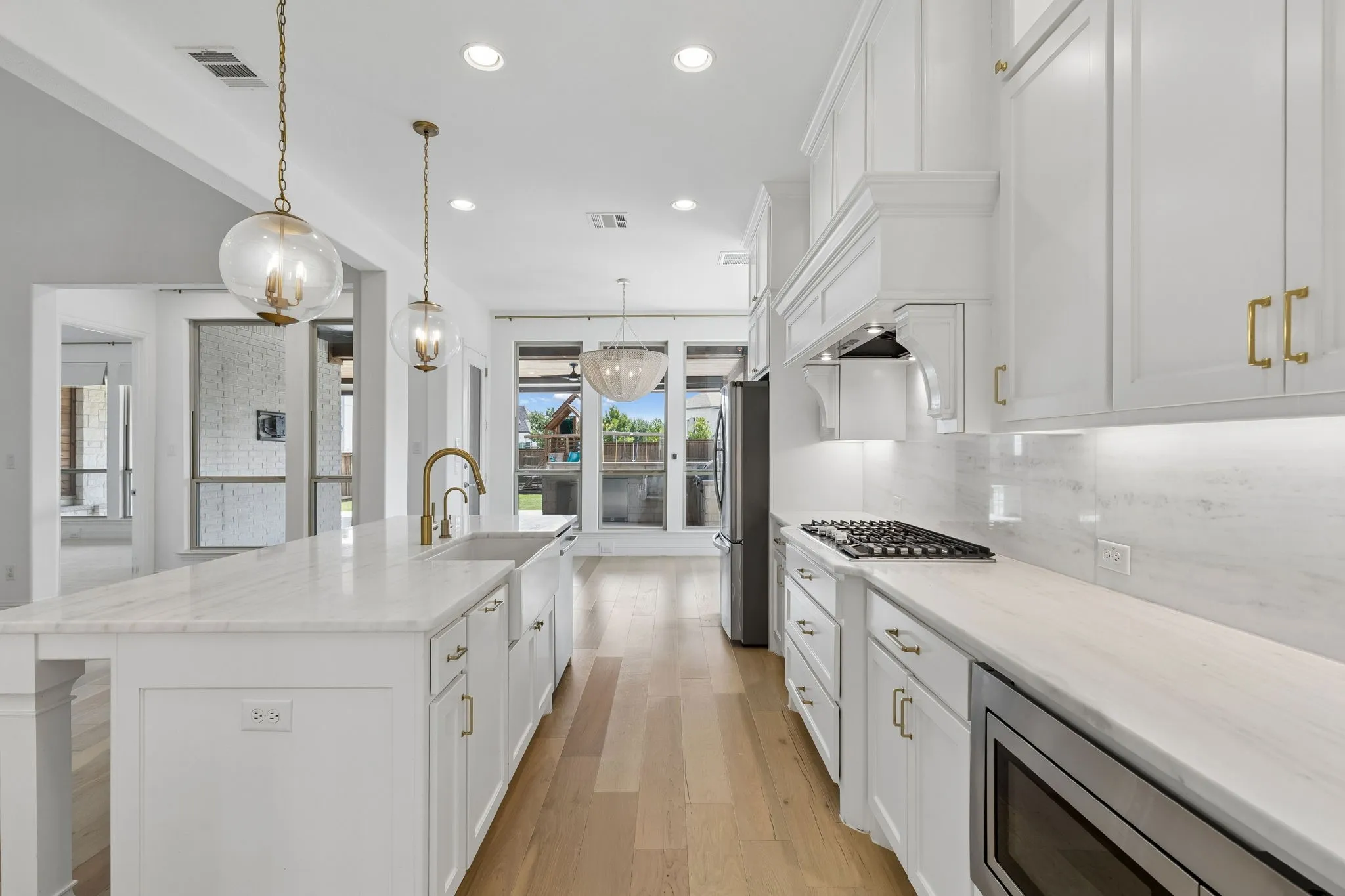 Single Family Residence For Sale in Denton County , 8213 Western, The Colony, Texas 75056, 4 Bedroom, 5 Bathroom, 2 Garage spaces, 3,813 Sqft, built in 2019, mls#21389452, Real Estate Agent in The Colony, Homes For Sale in Denton county, Homes For Sale in The Colony, Realtor in The Colony Texas, Real Estate Brokerage Independent Realty Texas, Luminita Cordes Realtor