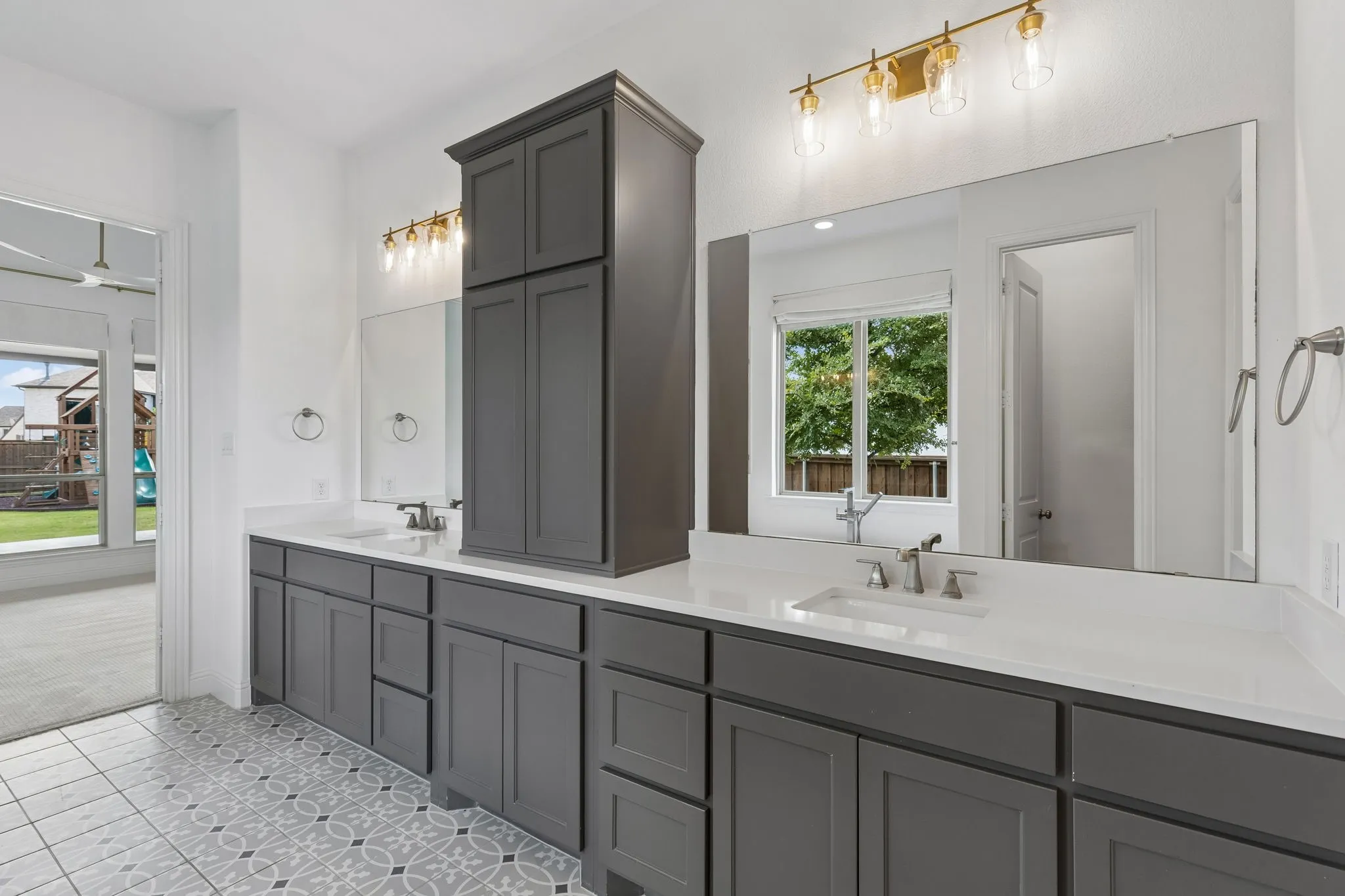 Single Family Residence For Sale in Denton County , 8213 Western, The Colony, Texas 75056, 4 Bedroom, 5 Bathroom, 2 Garage spaces, 3,813 Sqft, built in 2019, mls#21389452, Real Estate Agent in The Colony, Homes For Sale in Denton county, Homes For Sale in The Colony, Realtor in The Colony Texas, Real Estate Brokerage Independent Realty Texas, Luminita Cordes Realtor