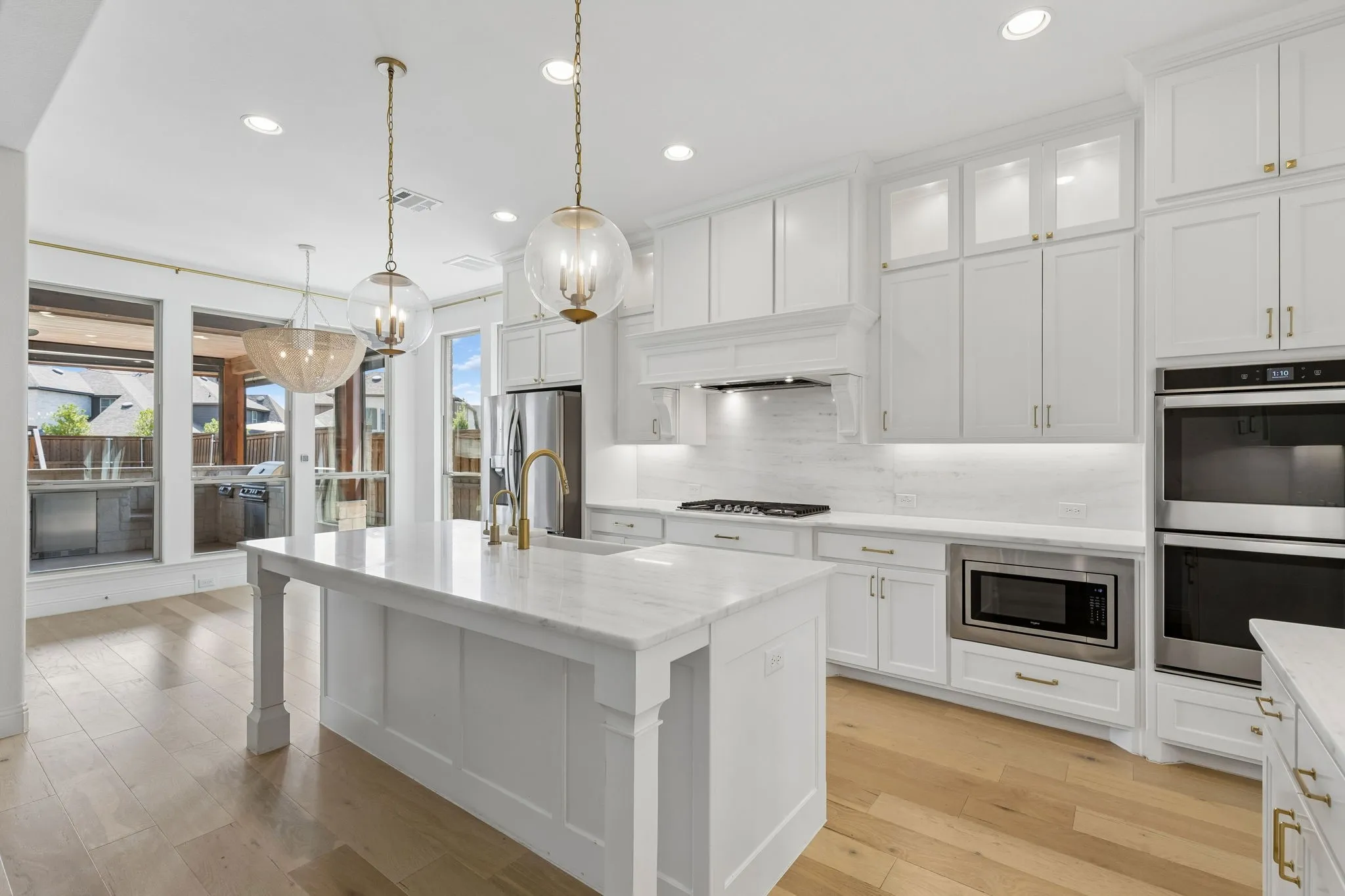 Single Family Residence For Sale in Denton County , 8213 Western, The Colony, Texas 75056, 4 Bedroom, 5 Bathroom, 2 Garage spaces, 3,813 Sqft, built in 2019, mls#21389452, Real Estate Agent in The Colony, Homes For Sale in Denton county, Homes For Sale in The Colony, Realtor in The Colony Texas, Real Estate Brokerage Independent Realty Texas, Luminita Cordes Realtor