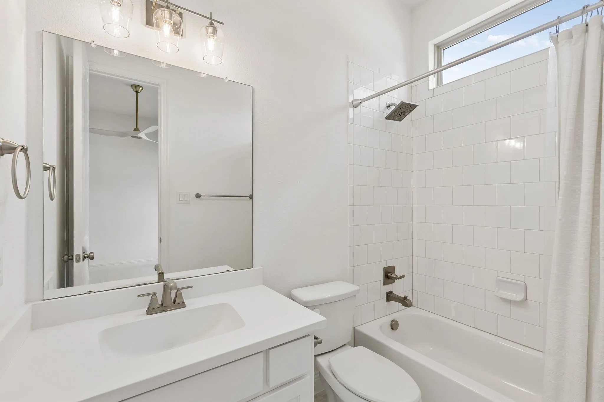 Single Family Residence For Sale in Denton County , 8213 Western, The Colony, Texas 75056, 4 Bedroom, 5 Bathroom, 2 Garage spaces, 3,813 Sqft, built in 2019, mls#21389452, Real Estate Agent in The Colony, Homes For Sale in Denton county, Homes For Sale in The Colony, Realtor in The Colony Texas, Real Estate Brokerage Independent Realty Texas, Luminita Cordes Realtor
