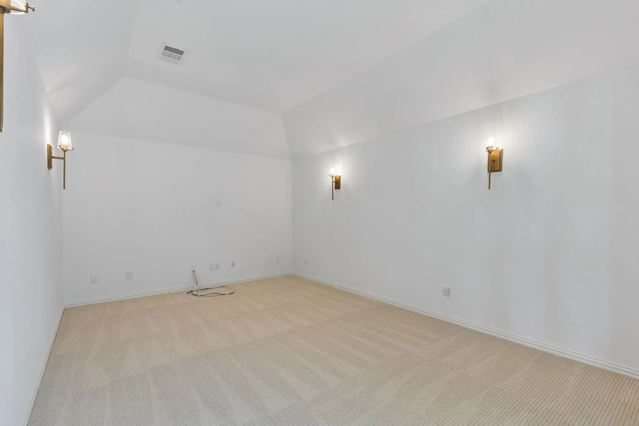 Single Family Residence For Sale in Denton County , 8213 Western, The Colony, Texas 75056, 4 Bedroom, 5 Bathroom, 2 Garage spaces, 3,813 Sqft, built in 2019, mls#21389452, Real Estate Agent in The Colony, Homes For Sale in Denton county, Homes For Sale in The Colony, Realtor in The Colony Texas, Real Estate Brokerage Independent Realty Texas, Luminita Cordes Realtor