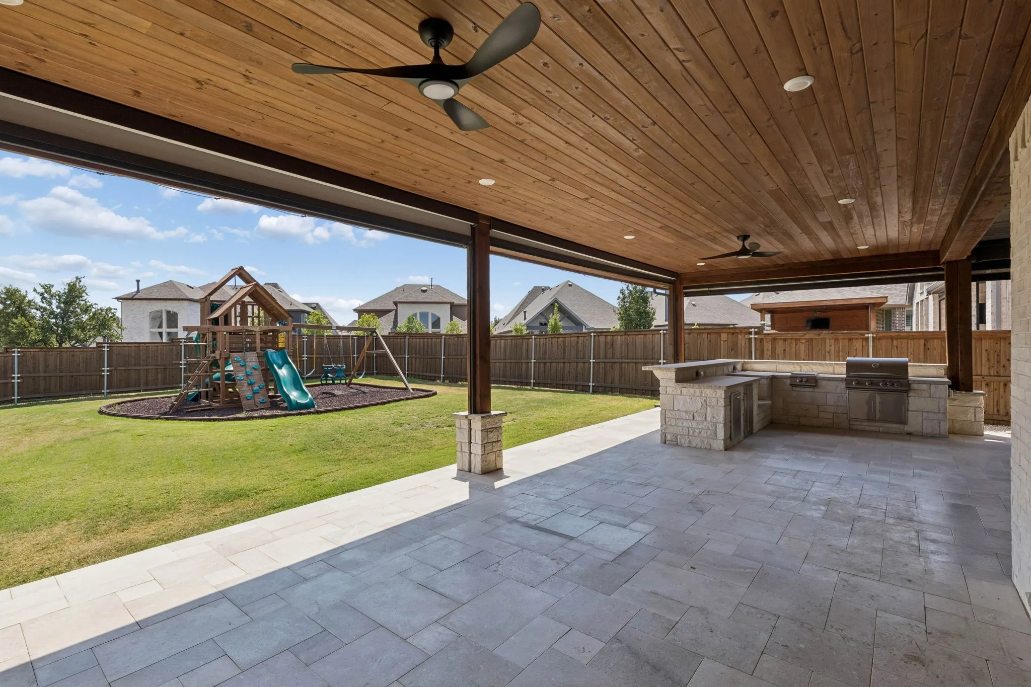 Single Family Residence For Sale in Denton County , 8213 Western, The Colony, Texas 75056, 4 Bedroom, 5 Bathroom, 2 Garage spaces, 3,813 Sqft, built in 2019, mls#21389452, Real Estate Agent in The Colony, Homes For Sale in Denton county, Homes For Sale in The Colony, Realtor in The Colony Texas, Real Estate Brokerage Independent Realty Texas, Luminita Cordes Realtor