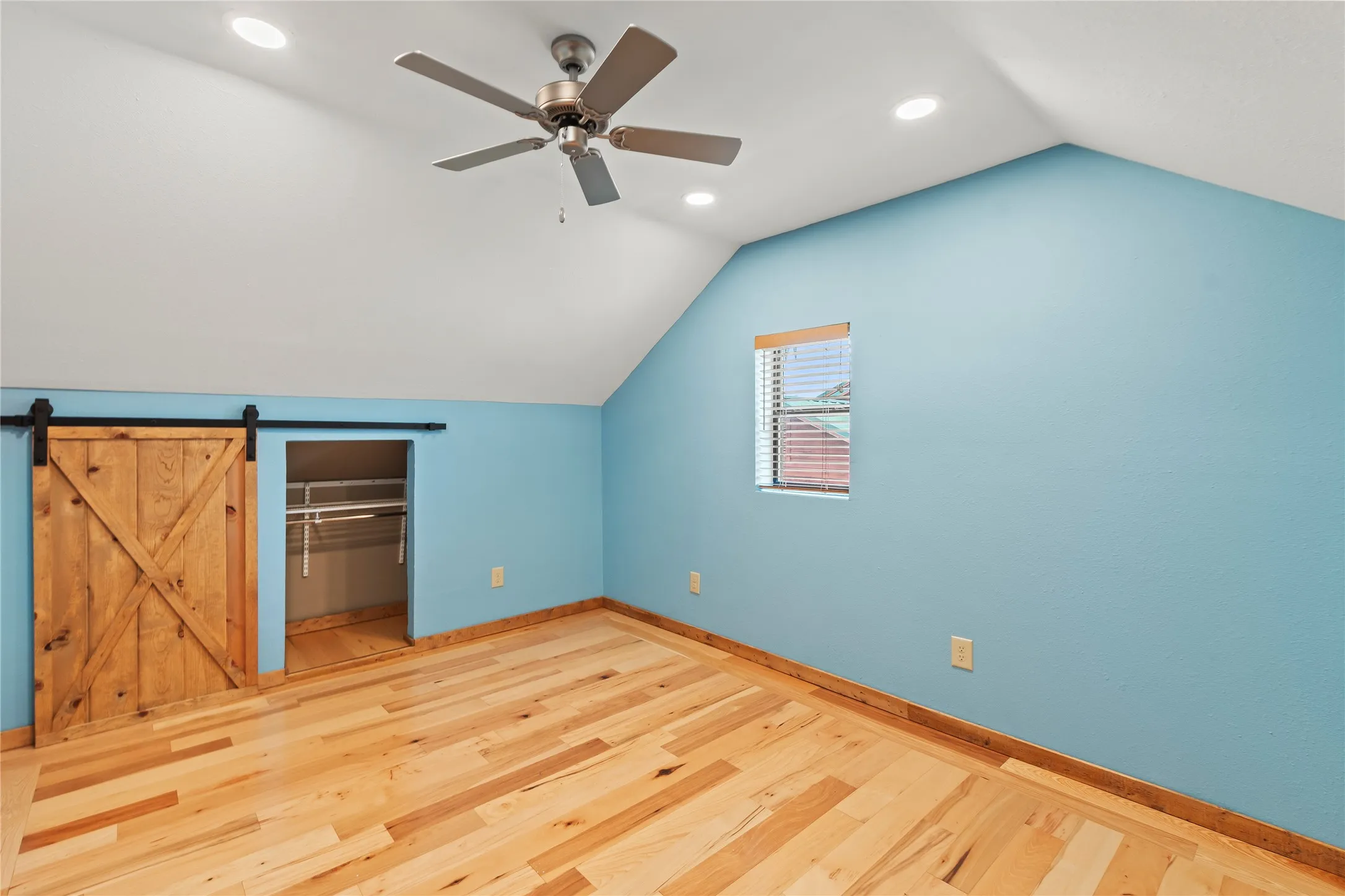 Upstairs "Bunk Room" perfect for hosting guest!