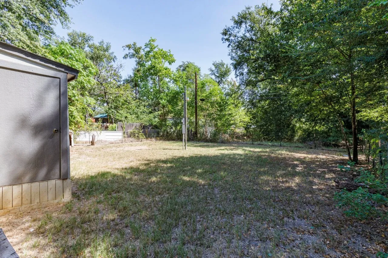 Single Family Residence For Sale in Henderson County , 138 Erie Street, Gun Barrel City, Texas 75156, 2 Bedroom, 1 Bathroom, Garage spaces, 900 Sqft, built in 2022, mls#21389691, Real Estate Agent in Gun Barrel City, Homes For Sale in Henderson county, Homes For Sale in Gun Barrel City, Realtor in Gun Barrel City Texas, Real Estate Brokerage Independent Realty Texas, Luminita Cordes Realtor