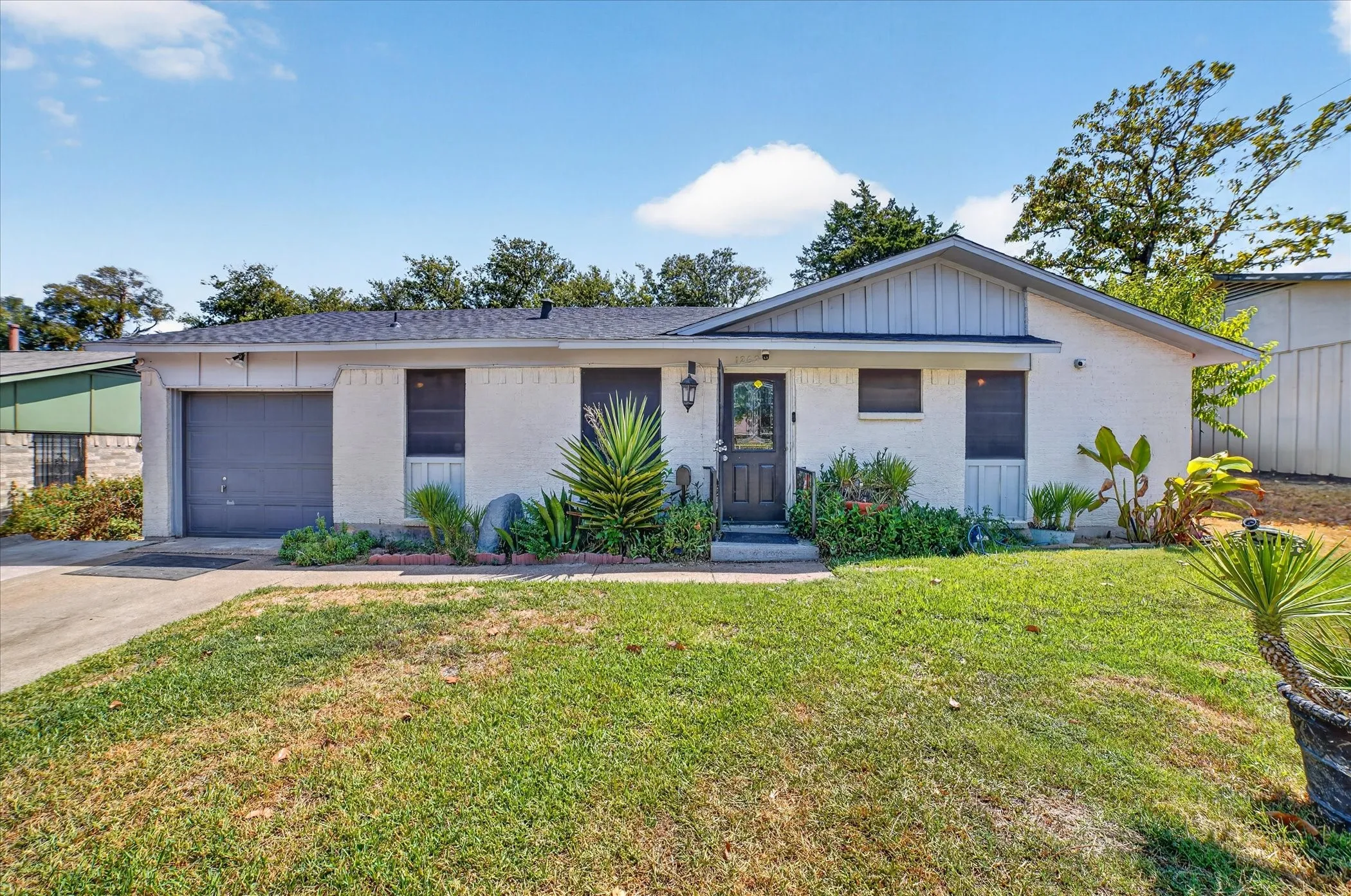 Single Family Residence For Sale