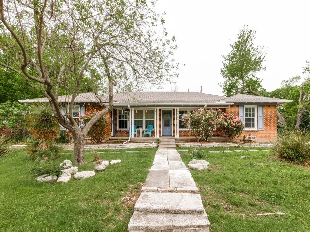 Duplex For Sale in Dallas County , 9520 Ash Creek Drive, Dallas, Texas 75228, 4 Bedroom, 3 Bathroom, 2 Garage spaces, 0 Sqft, built in 1954, mls#21389686, Real Estate Agent in Dallas, Homes For Sale in Dallas county, Homes For Sale in Dallas, Realtor in Dallas Texas, Real Estate Brokerage Independent Realty Texas, Luminita Cordes Realtor