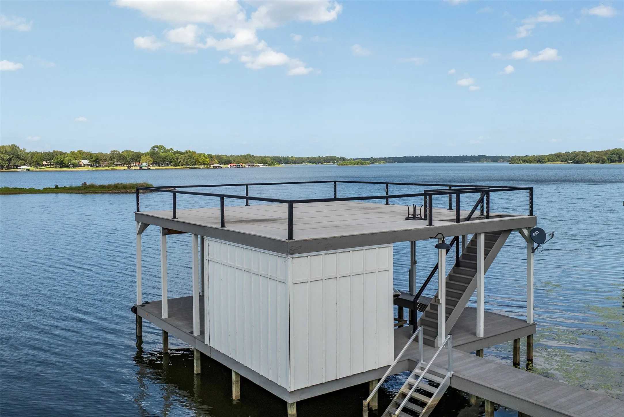 Single Family Residence For Sale in Henderson County , 5701 Impala South Road, Athens, Texas 75752, 7 Bedroom, 9 Bathroom, 3 Garage spaces, 6,123 Sqft, built in 2023, mls#21388112, Real Estate Agent in Athens, Homes For Sale in Henderson county, Homes For Sale in Athens, Realtor in Athens Texas, Real Estate Brokerage Independent Realty Texas, Luminita Cordes Realtor