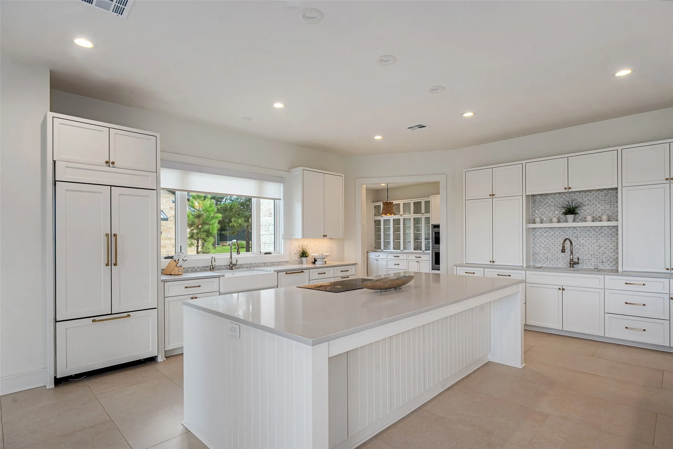 Single Family Residence For Sale in Henderson County , 5701 Impala South Road, Athens, Texas 75752, 7 Bedroom, 9 Bathroom, 3 Garage spaces, 6,123 Sqft, built in 2023, mls#21388112, Real Estate Agent in Athens, Homes For Sale in Henderson county, Homes For Sale in Athens, Realtor in Athens Texas, Real Estate Brokerage Independent Realty Texas, Luminita Cordes Realtor