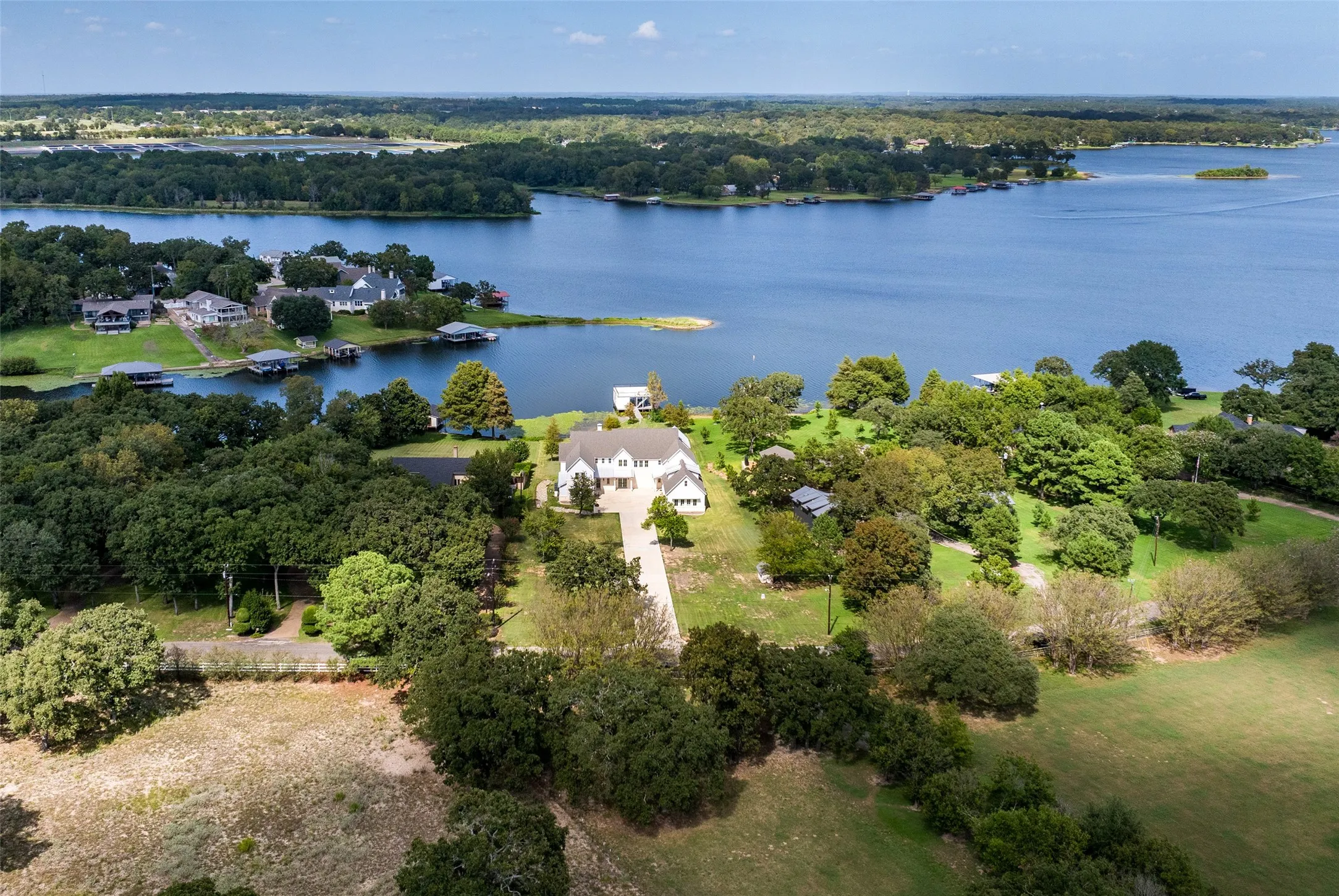 Single Family Residence For Sale in Henderson County , 5701 Impala South Road, Athens, Texas 75752, 7 Bedroom, 9 Bathroom, 3 Garage spaces, 6,123 Sqft, built in 2023, mls#21388112, Real Estate Agent in Athens, Homes For Sale in Henderson county, Homes For Sale in Athens, Realtor in Athens Texas, Real Estate Brokerage Independent Realty Texas, Luminita Cordes Realtor