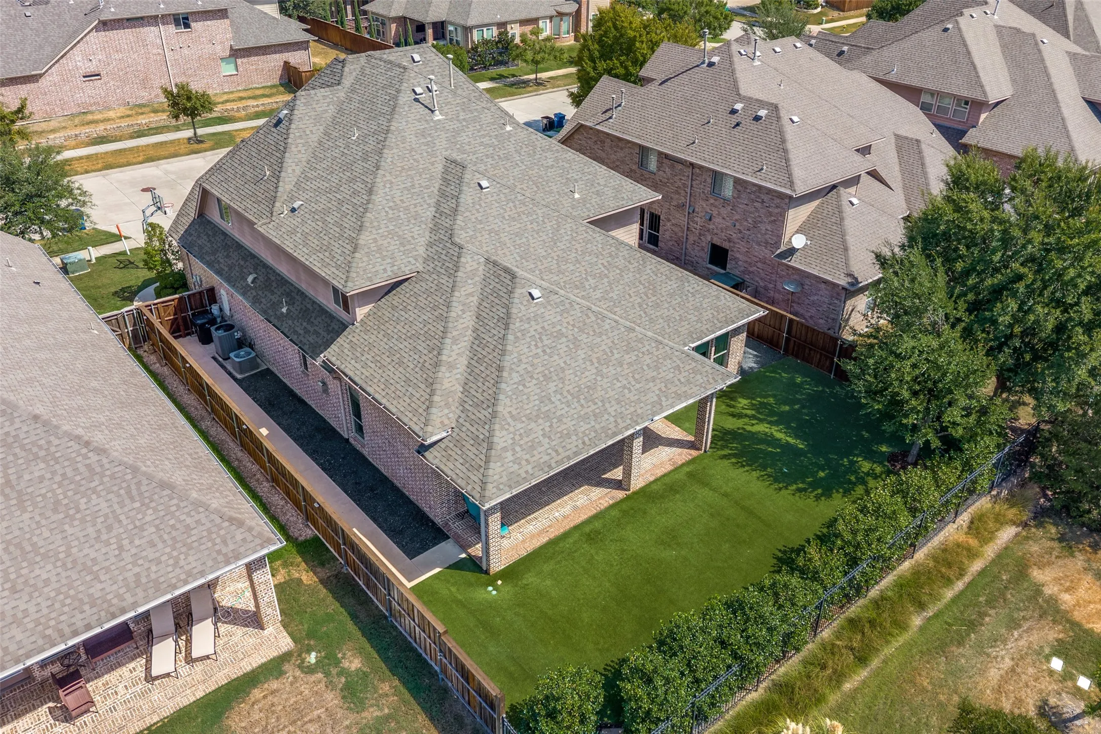 Single Family Residence For Sale in Denton County , 1647 Cedar Ranch Road, Frisco, Texas 75036, 4 Bedroom, 4 Bathroom, 2 Garage spaces, 3,788 Sqft, built in 2014, mls#21386022, Real Estate Agent in Frisco, Homes For Sale in Denton county, Homes For Sale in Frisco, Realtor in Frisco Texas, Real Estate Brokerage Independent Realty Texas, Luminita Cordes Realtor
