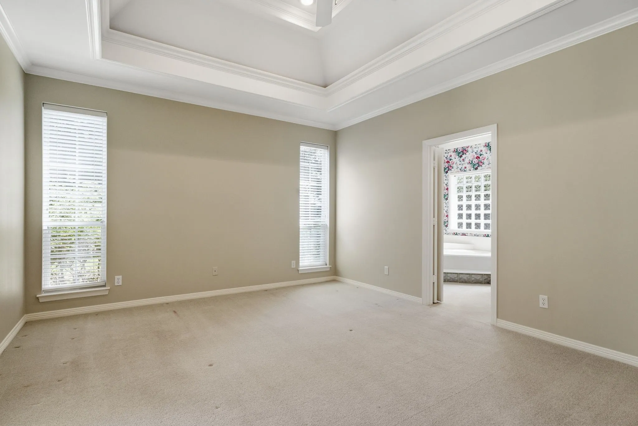 Single Family Residence For Sale in Smith County , 3403 Pinecreek Drive, Tyler, Texas 75707, 4 Bedroom, 3 Bathroom, 2 Garage spaces, 2,872 Sqft, built in 1993, mls#21389701, Real Estate Agent in Tyler, Homes For Sale in Smith county, Homes For Sale in Tyler, Realtor in Tyler Texas, Real Estate Brokerage Independent Realty Texas, Luminita Cordes Realtor