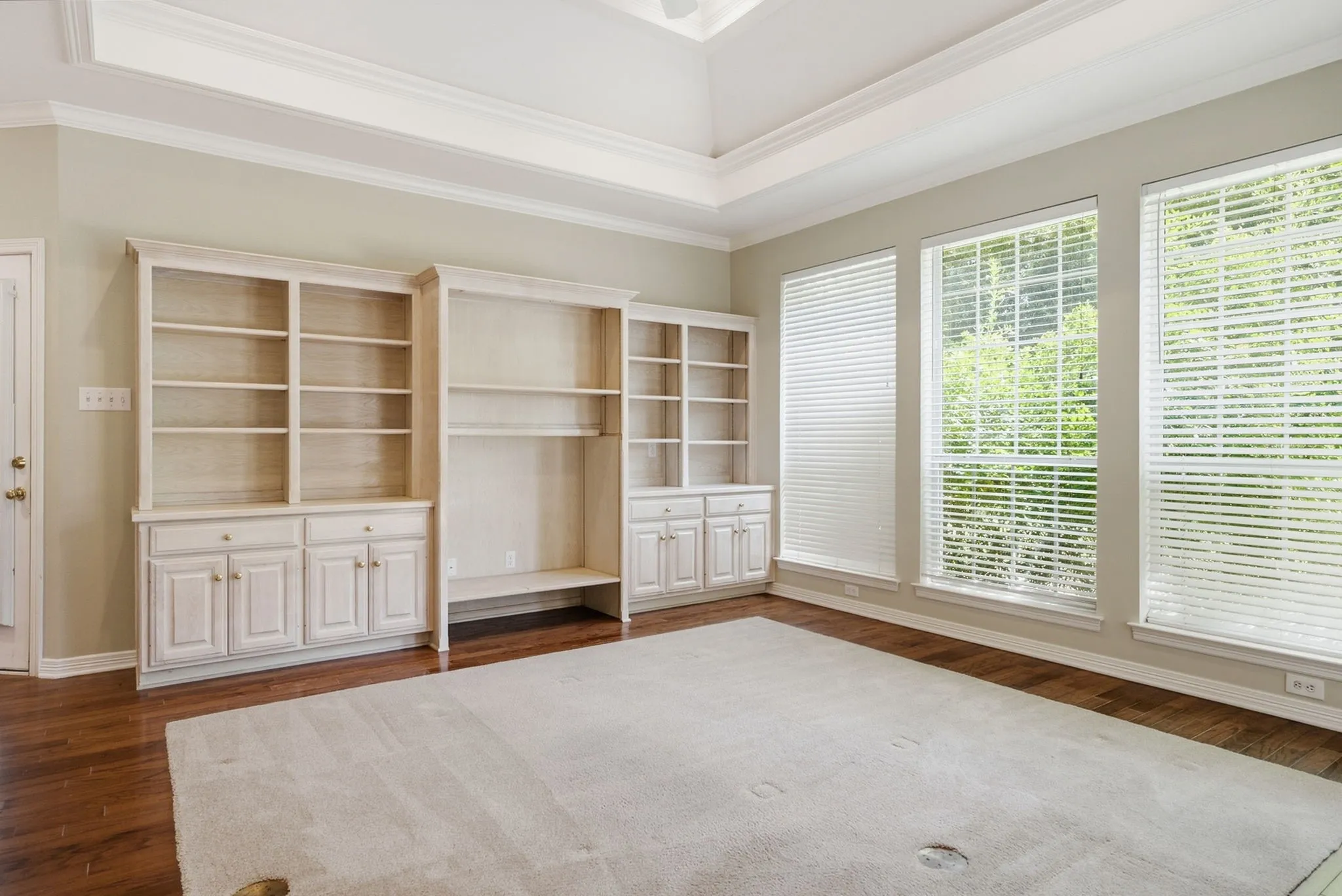 Single Family Residence For Sale in Smith County , 3403 Pinecreek Drive, Tyler, Texas 75707, 4 Bedroom, 3 Bathroom, 2 Garage spaces, 2,872 Sqft, built in 1993, mls#21389701, Real Estate Agent in Tyler, Homes For Sale in Smith county, Homes For Sale in Tyler, Realtor in Tyler Texas, Real Estate Brokerage Independent Realty Texas, Luminita Cordes Realtor